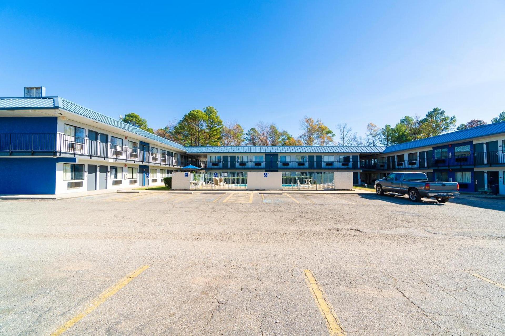 Xpress Inn & Extended Stays photo 56