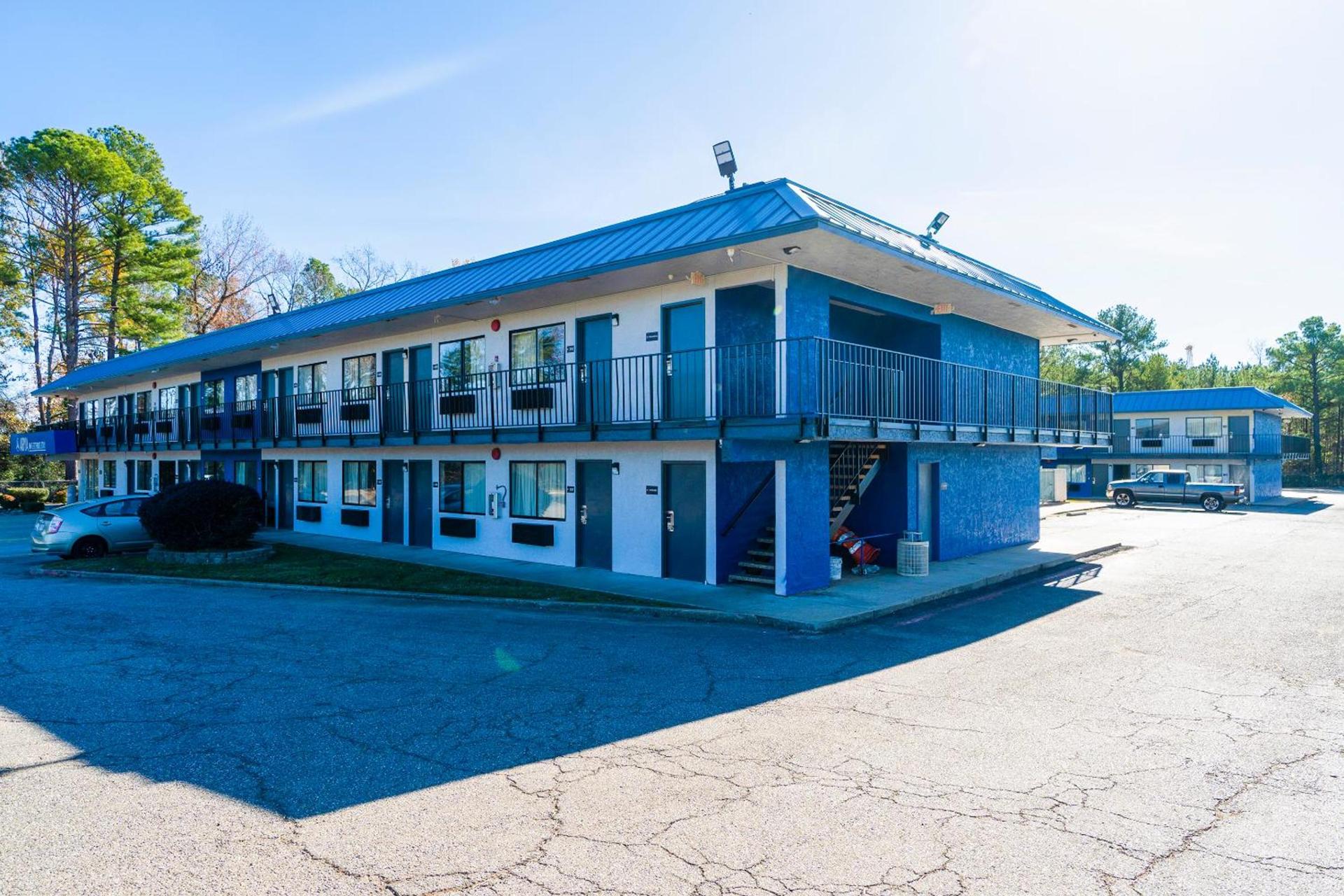 Xpress Inn & Extended Stays photo 71