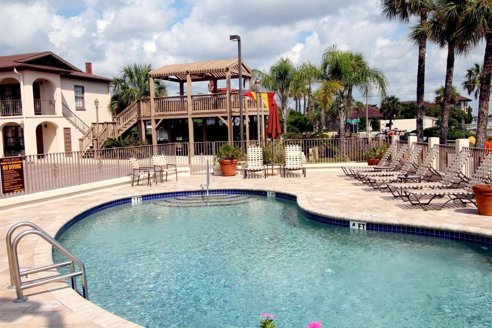 Bayfront Inn photo 3