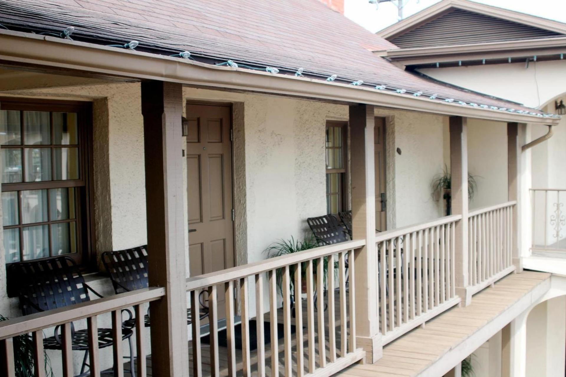 Bayfront Inn photo 7