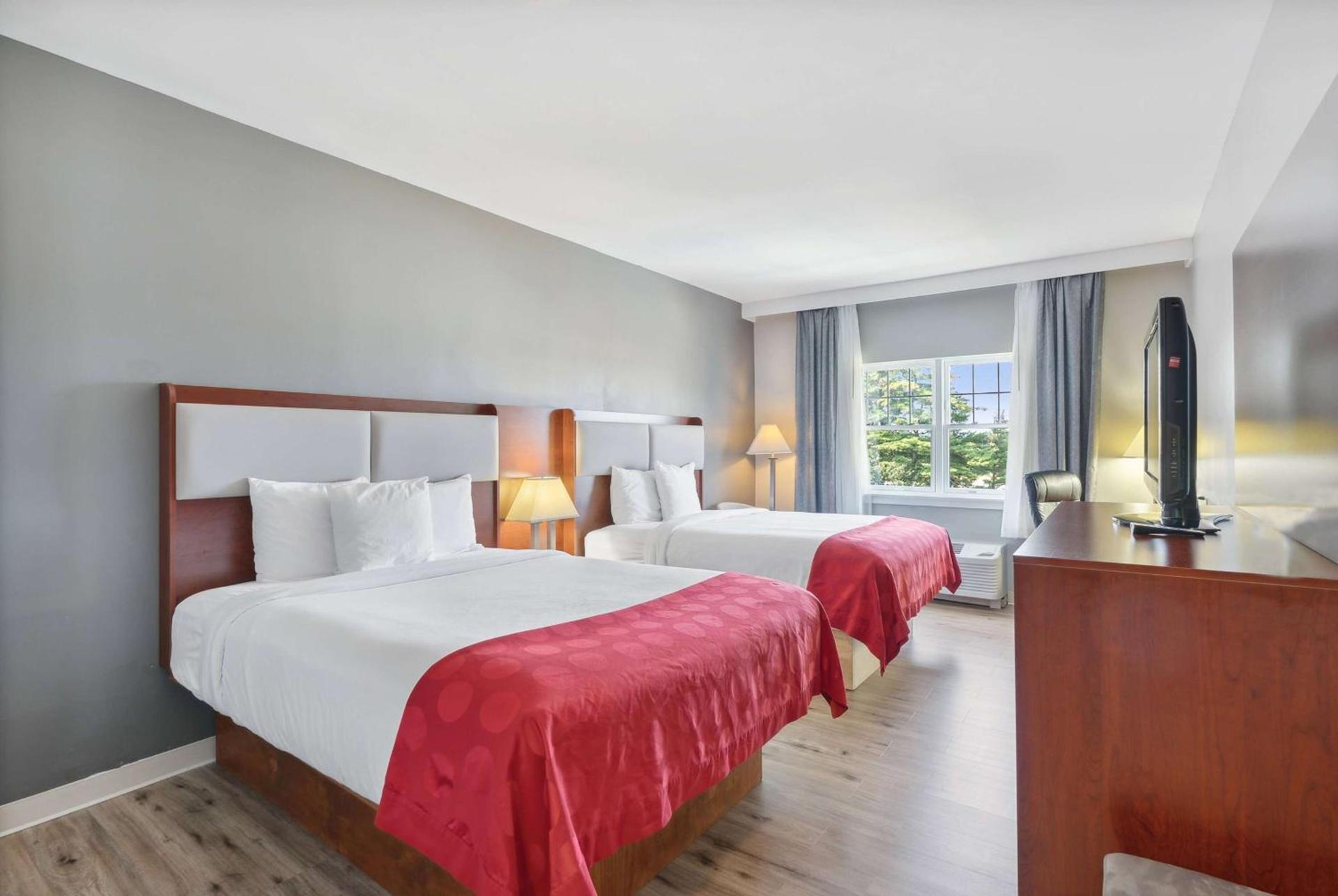 Saco Bay Hotel photo 24