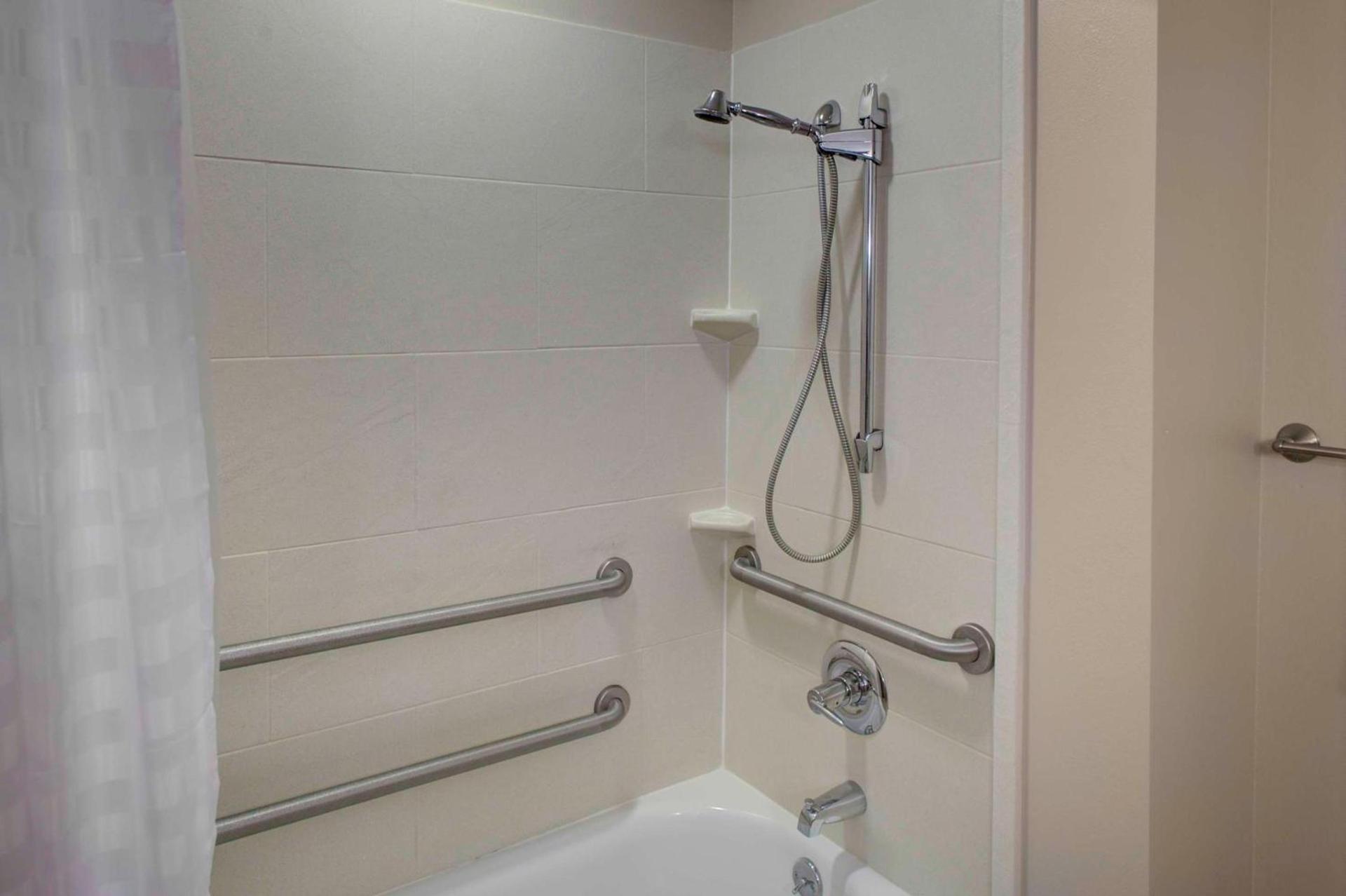 HYATT House Shelton photo 10