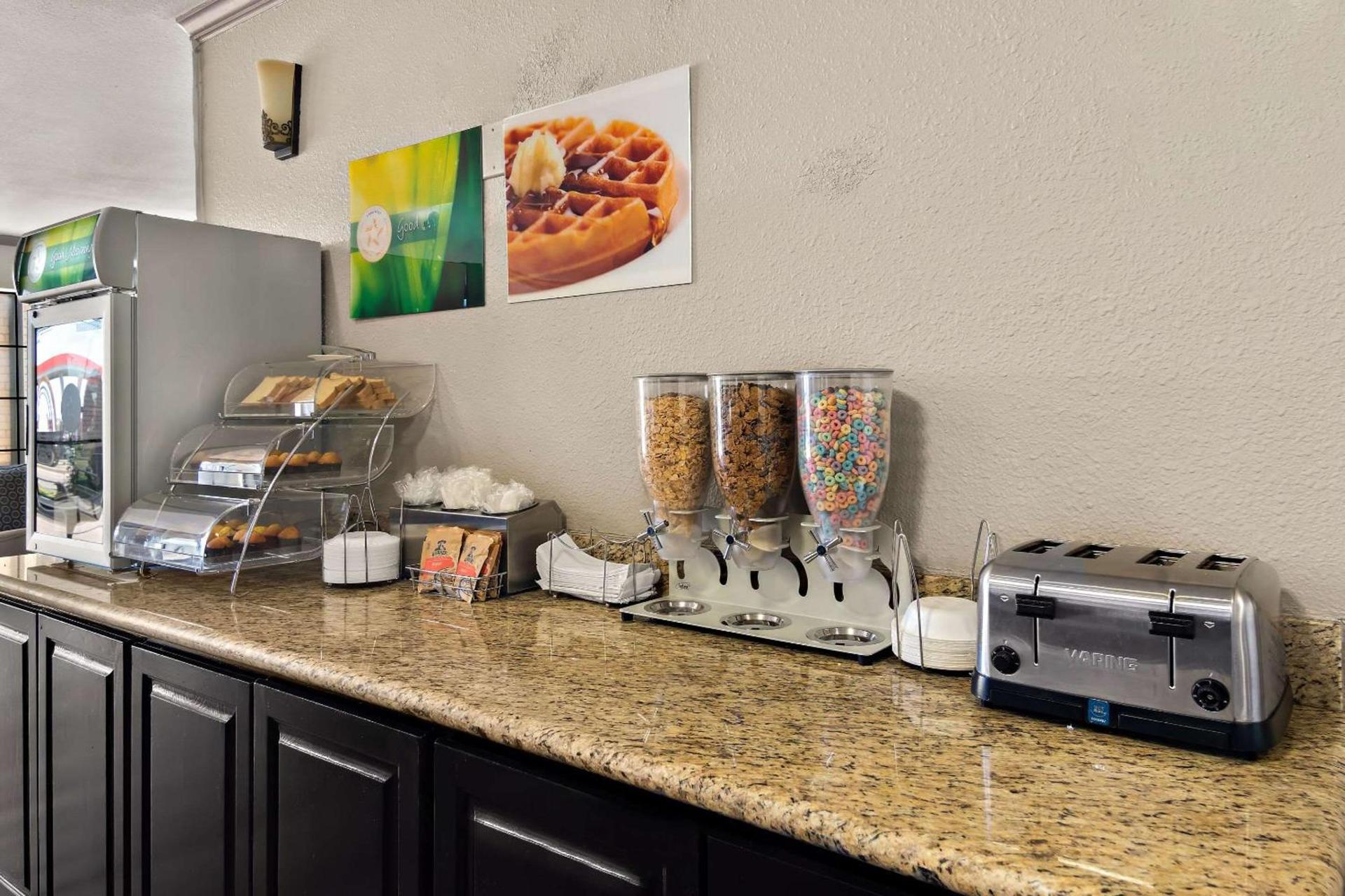 Quality Inn & Suites Weatherford photo 16