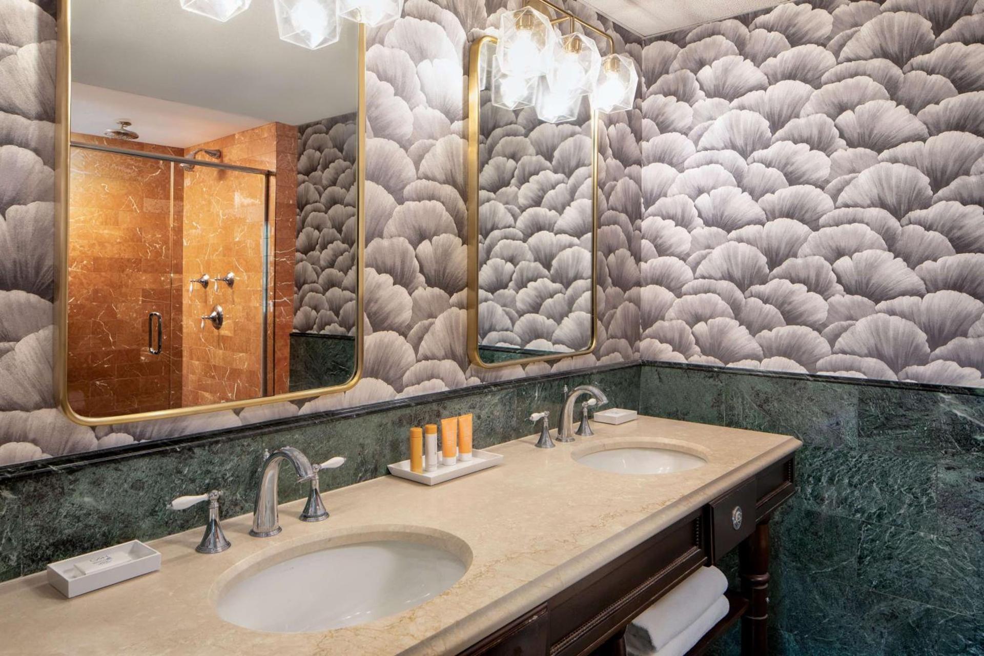 Amway Grand Plaza Hotel, Curio Collection by Hilton photo 59