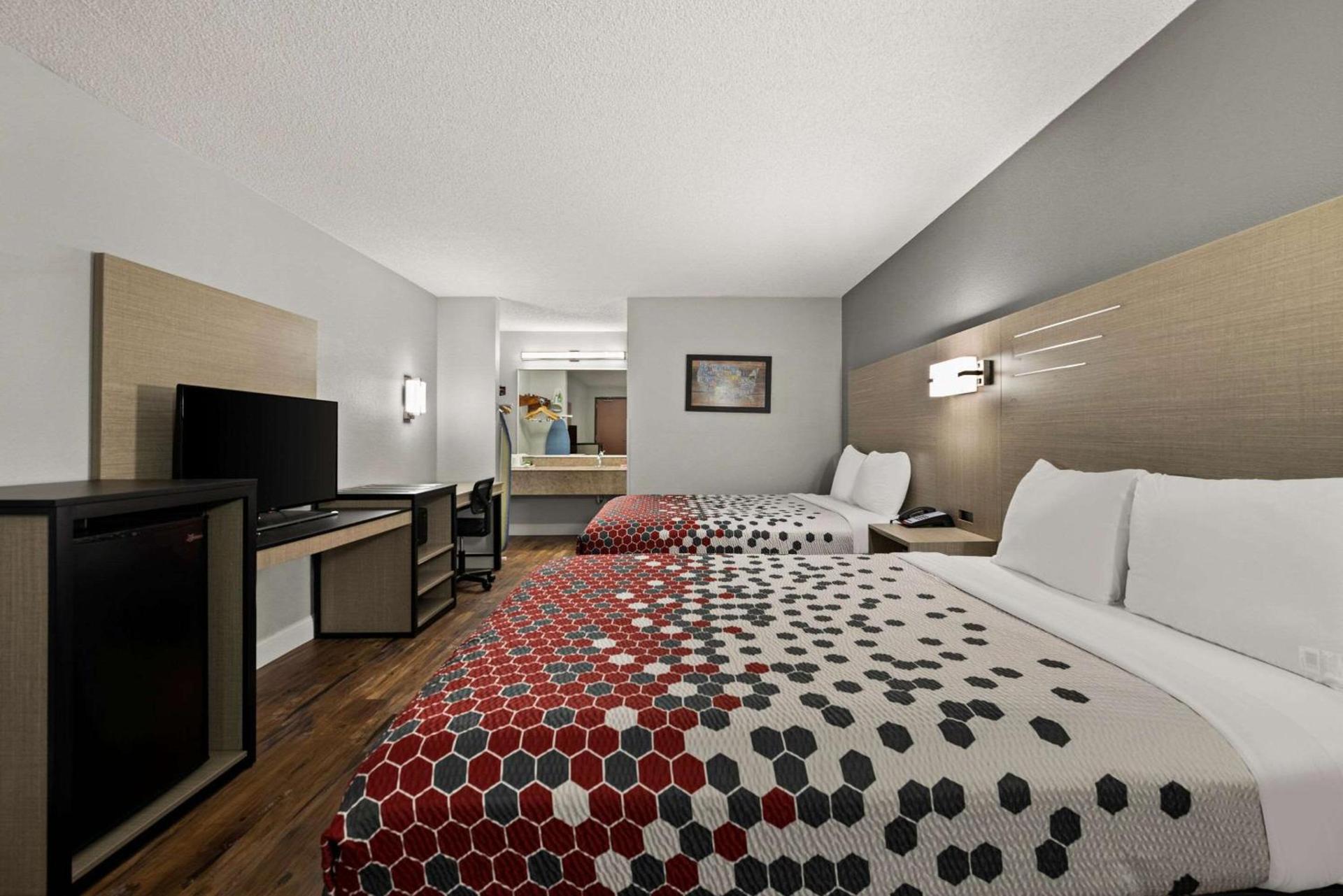 Econo Lodge photo 10