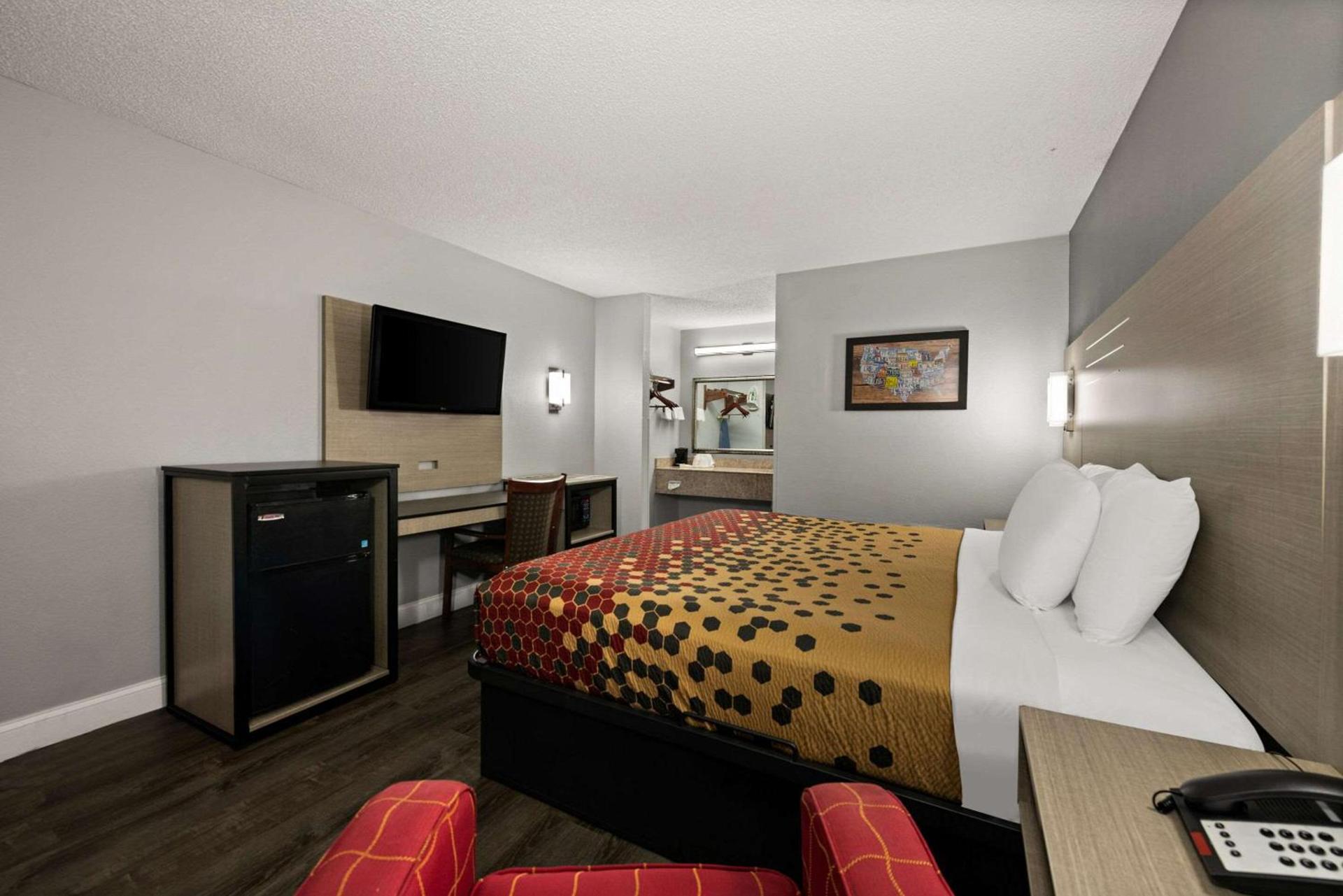 Econo Lodge photo 18