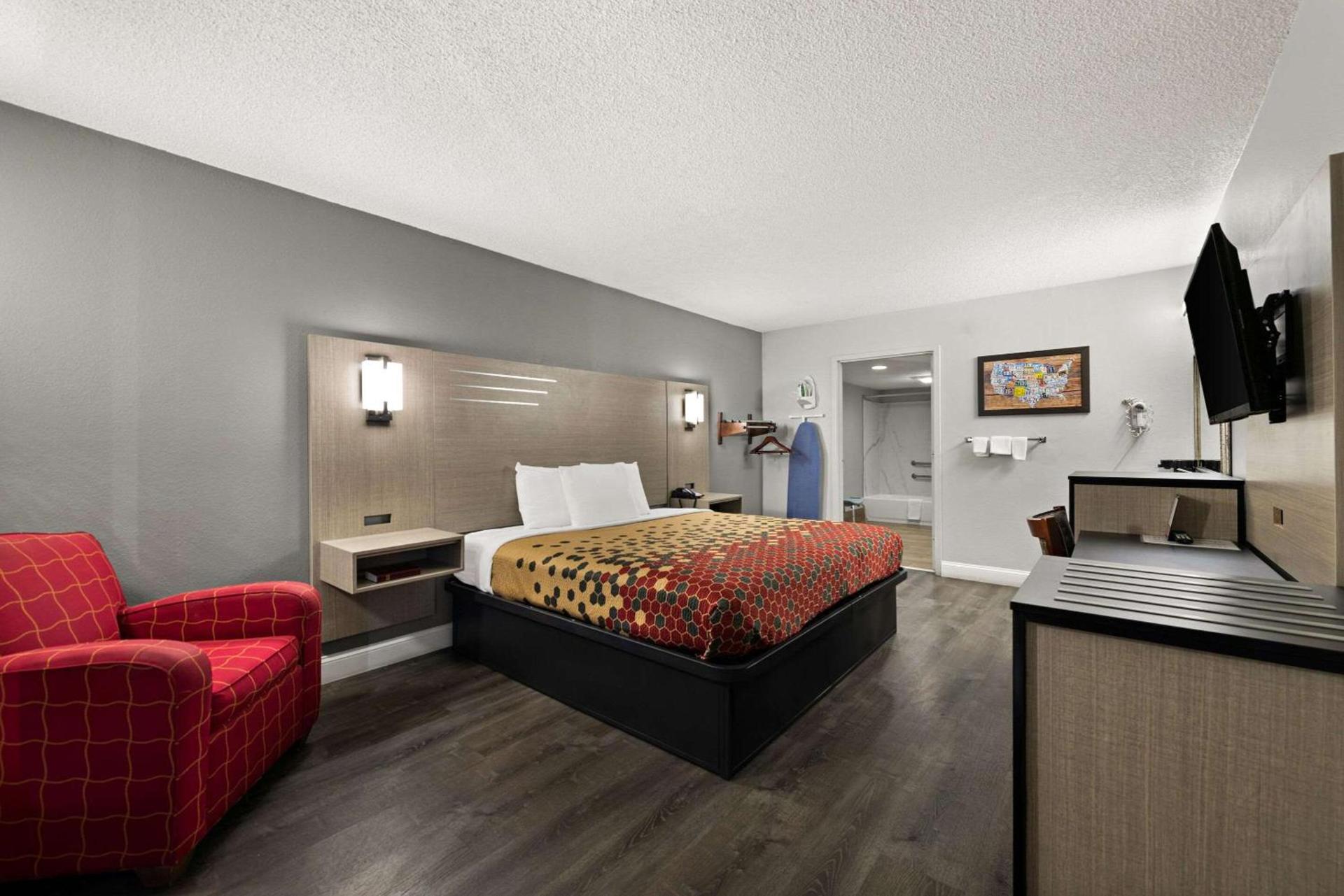 Econo Lodge photo 21