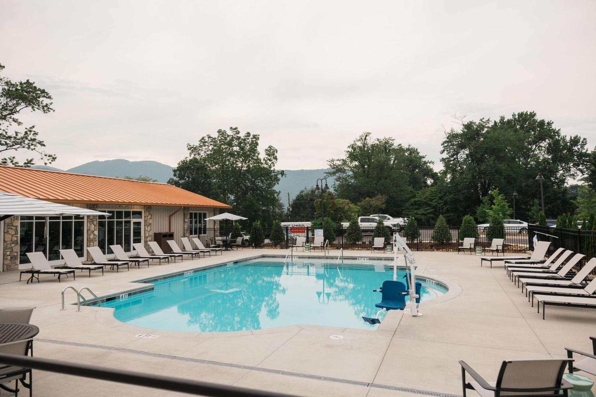Waynesville Inn and Golf Club, Tapestry Collection by Hilton photo 13