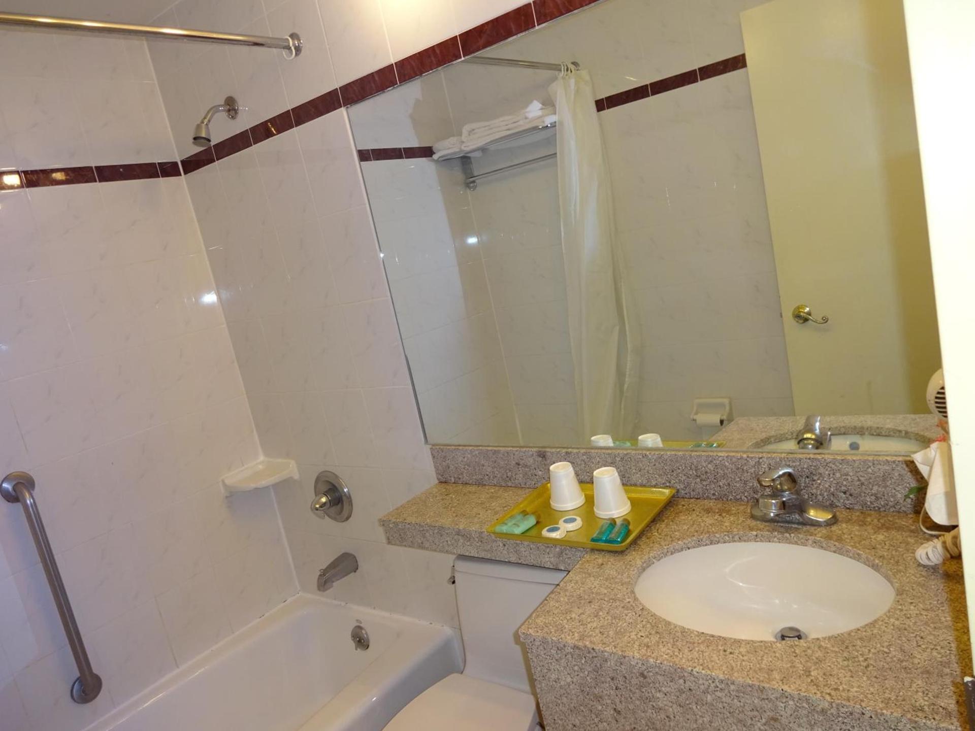Flushing Hotel photo 12