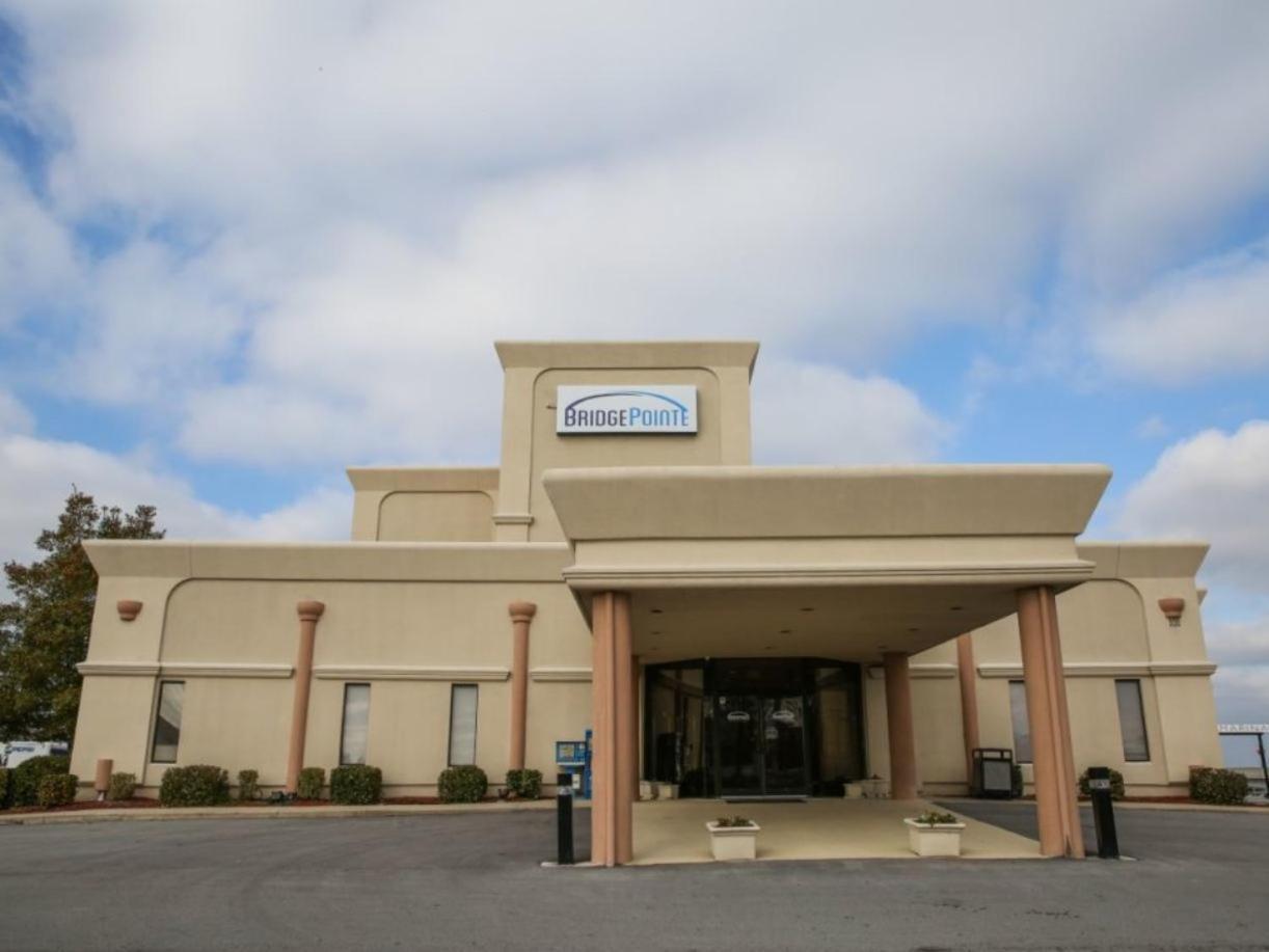 BridgePointe Hotel & Marina photo 8