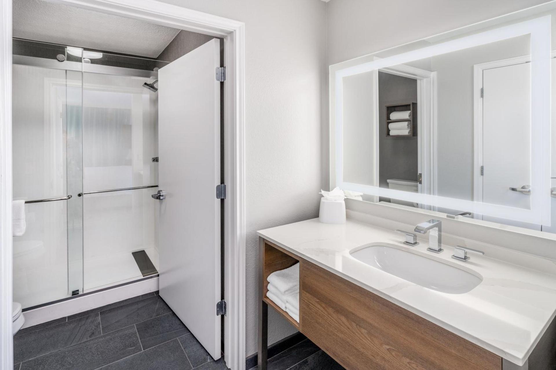 Staybridge Suites Denver - Cherry Creek by IHG photo 15