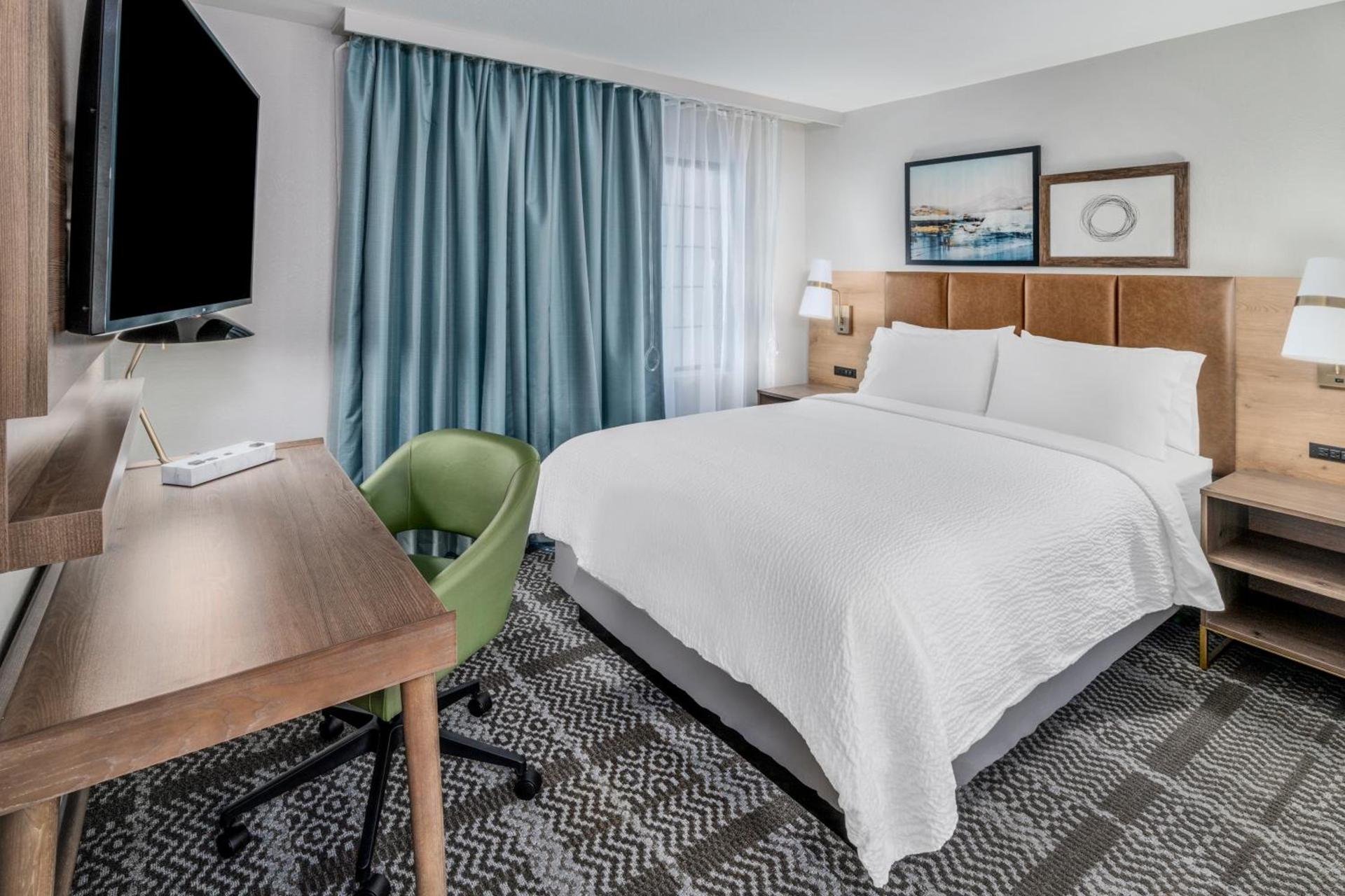 Staybridge Suites Denver - Cherry Creek by IHG photo 32
