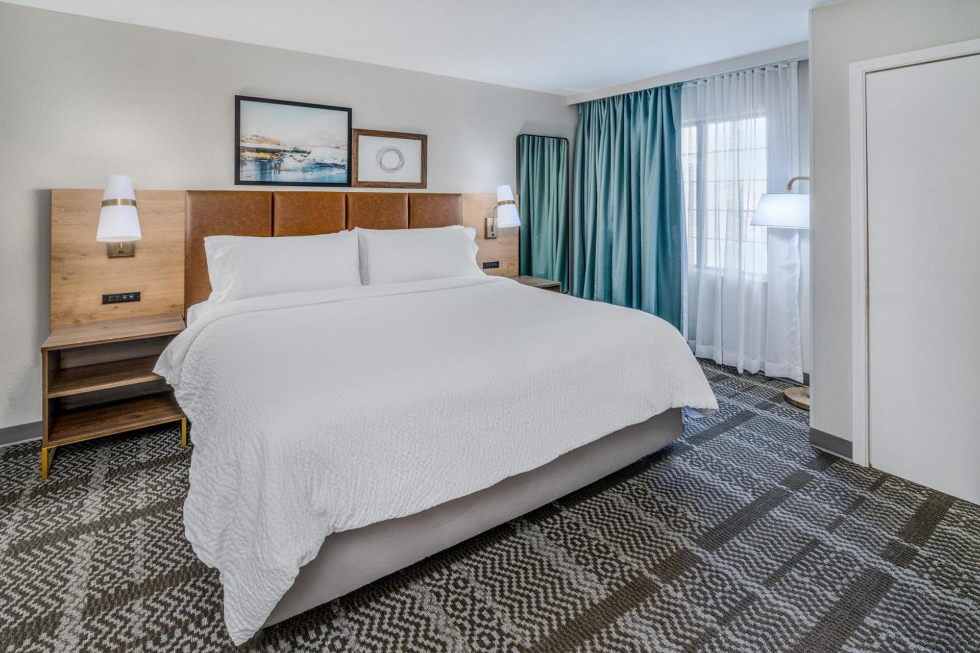 Staybridge Suites Denver - Cherry Creek by IHG photo 30