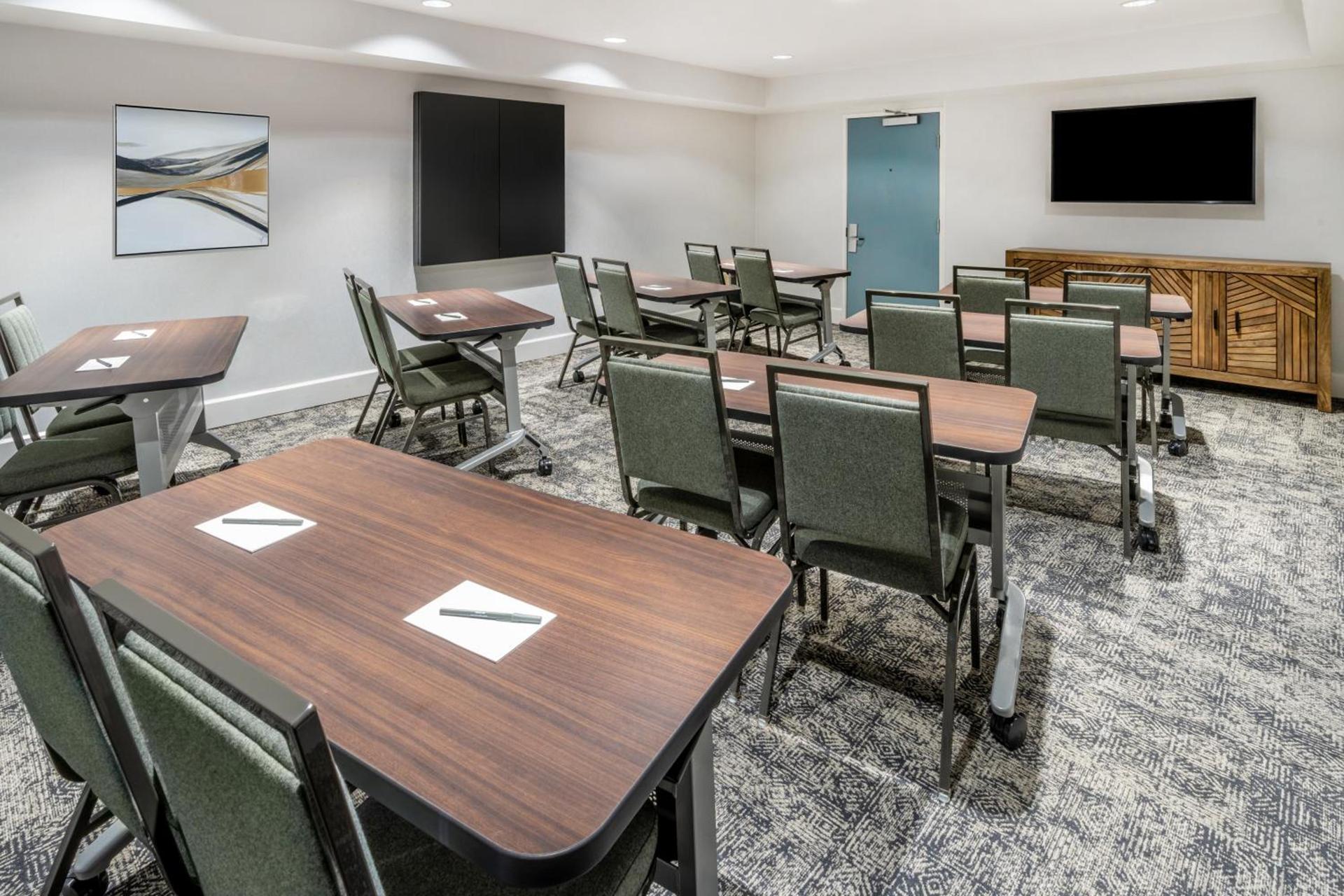 Staybridge Suites Denver - Cherry Creek by IHG photo 42