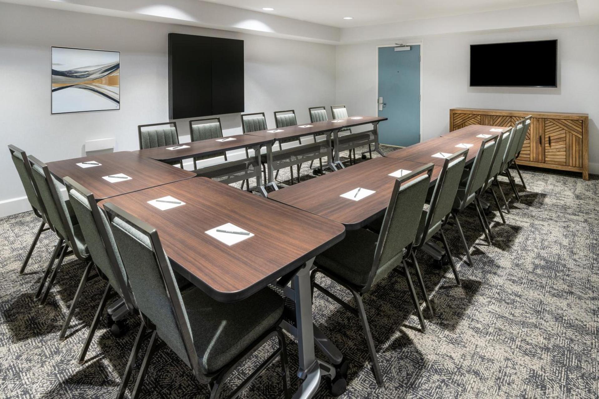Staybridge Suites Denver - Cherry Creek by IHG photo 41