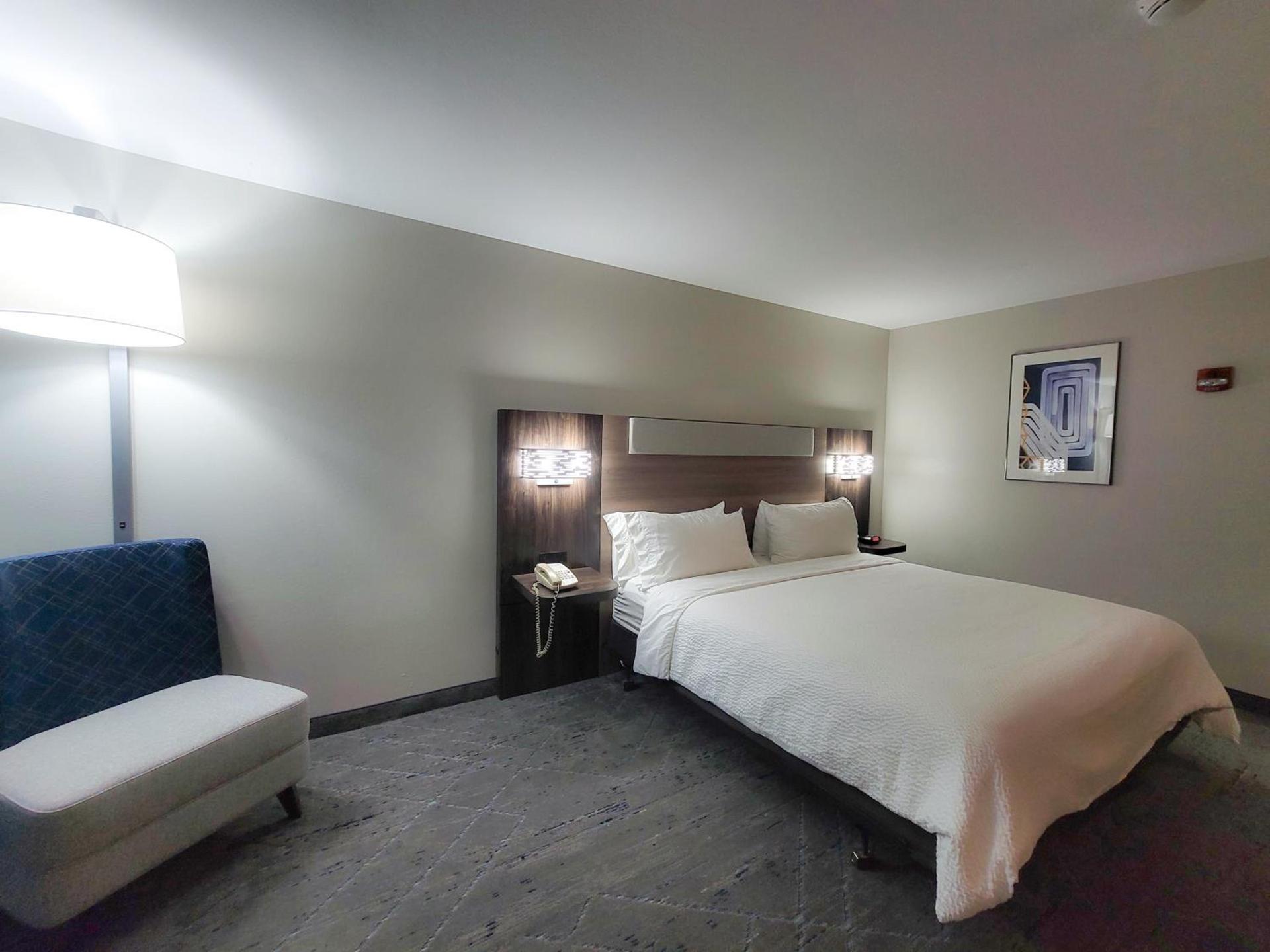 Holiday Inn Express Enid-Highway 412 by IHG photo 5