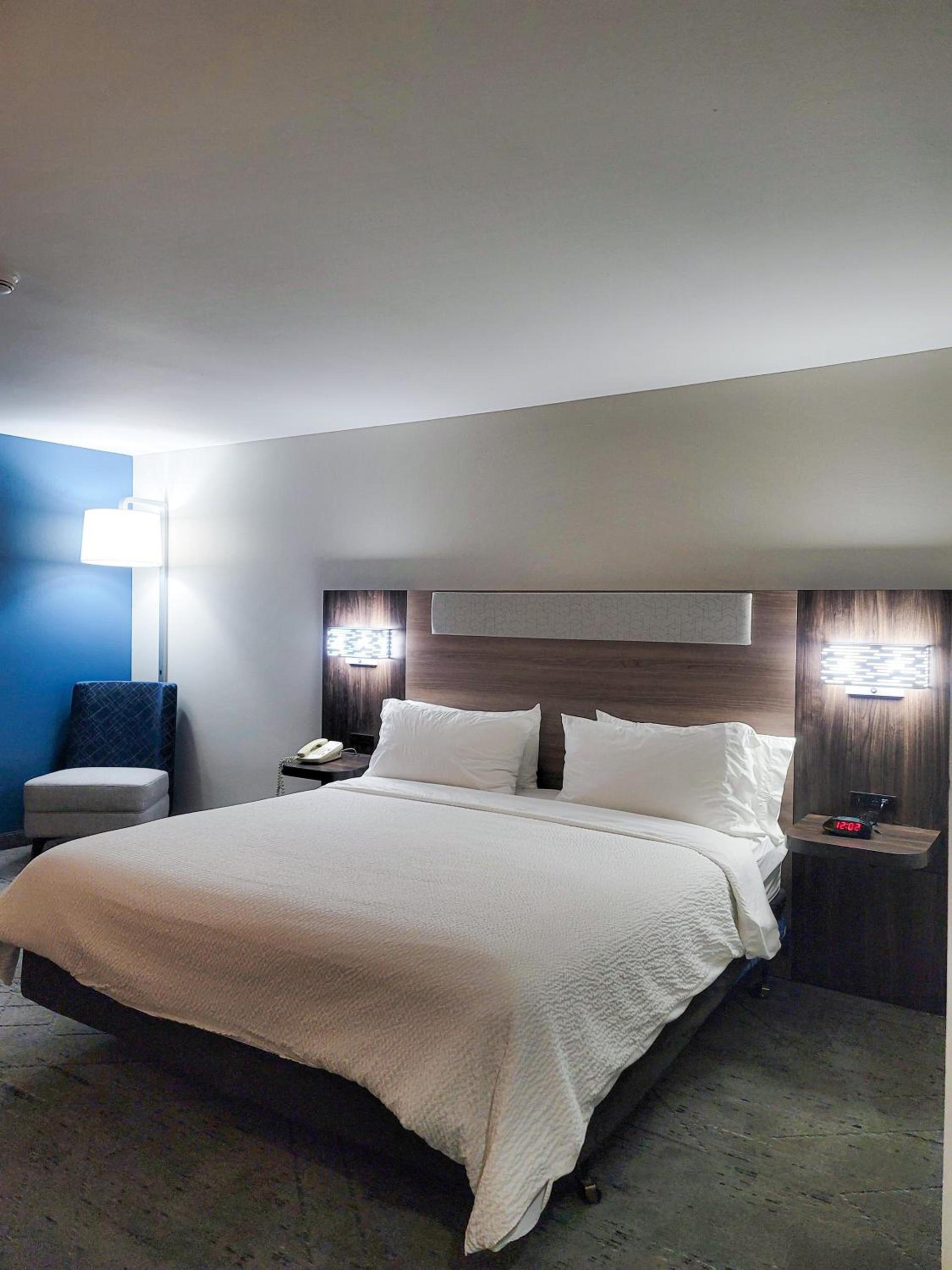 Holiday Inn Express Enid-Highway 412 by IHG photo 9
