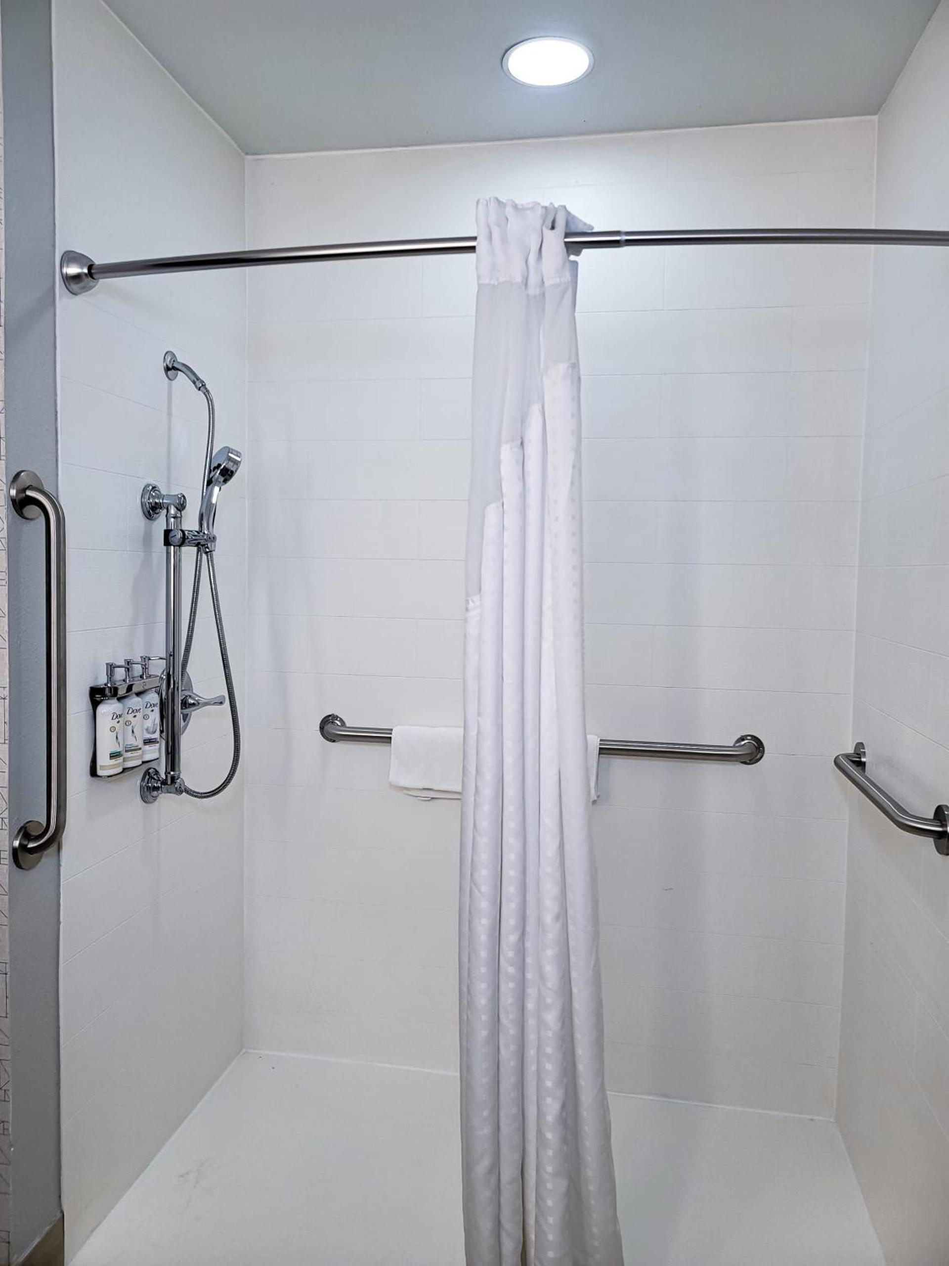 Holiday Inn Express Enid-Highway 412 by IHG photo 23