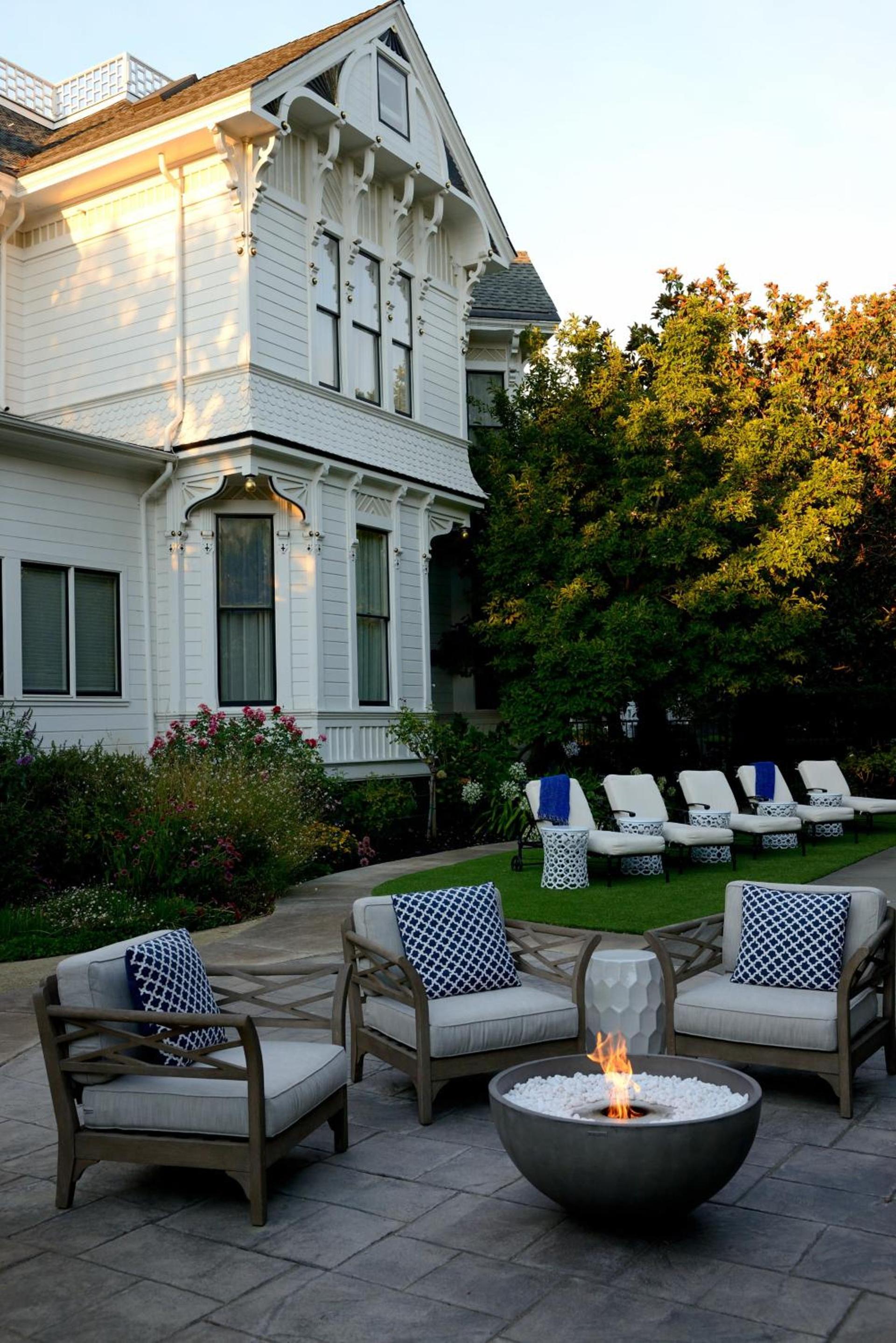 White House Napa photo 18