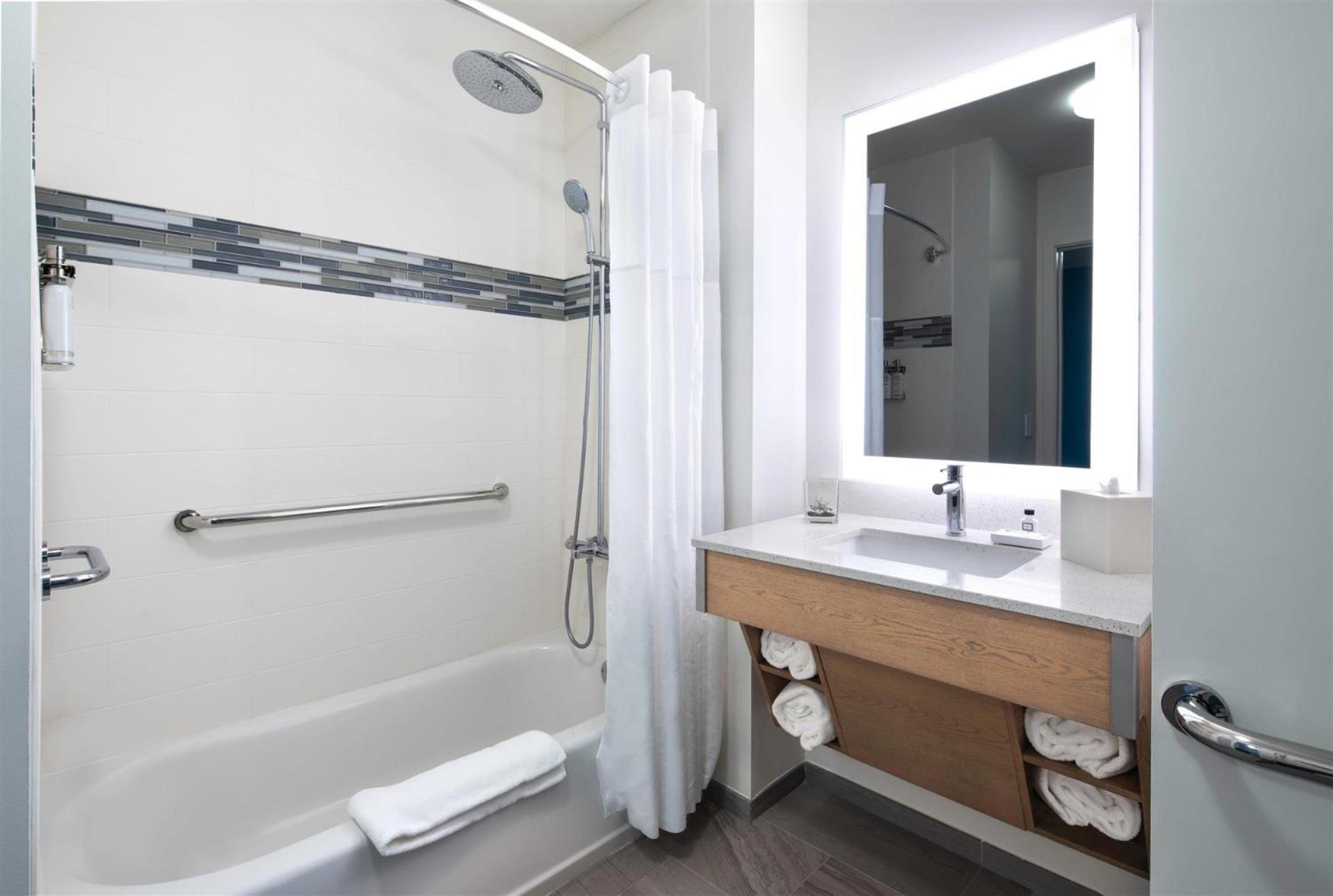 EVEN Hotel Miami - Airport by IHG photo 5