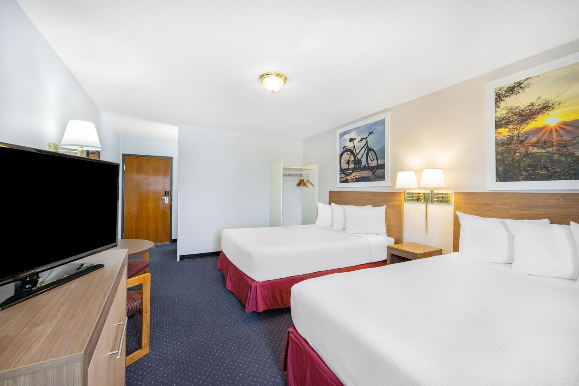Days Inn by Wyndham Monticello photo 7