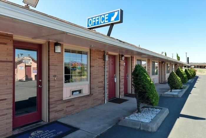 Americas Best Value Inn & Suites Klamath Falls photo 7