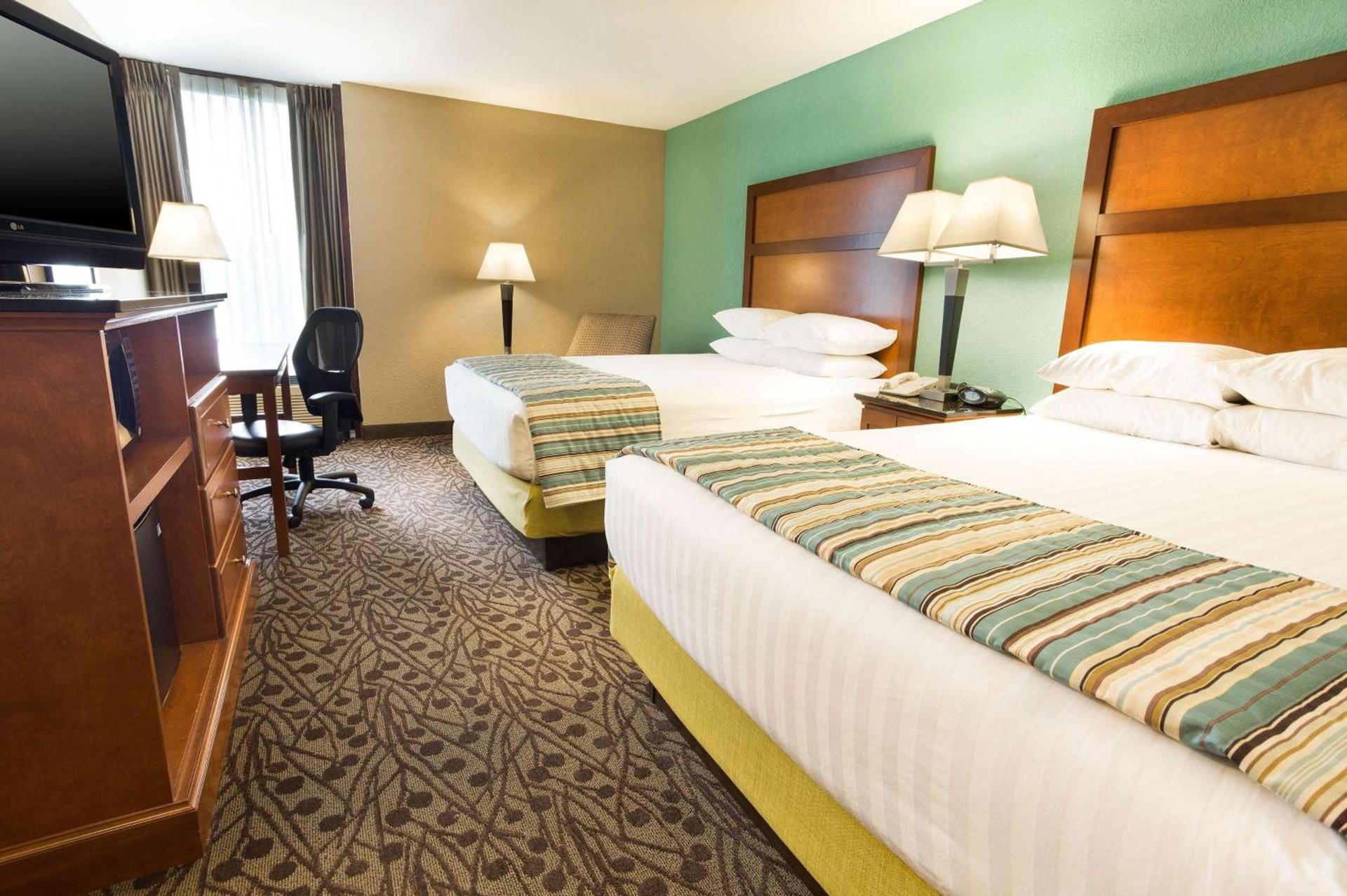 Drury Inn & Suites Atlanta Airport photo 14