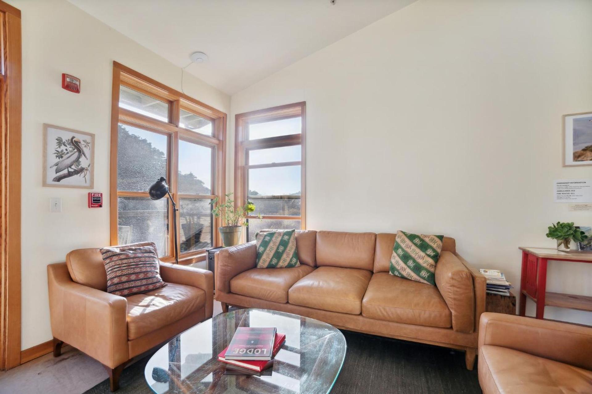 Limantour Lodge photo 28