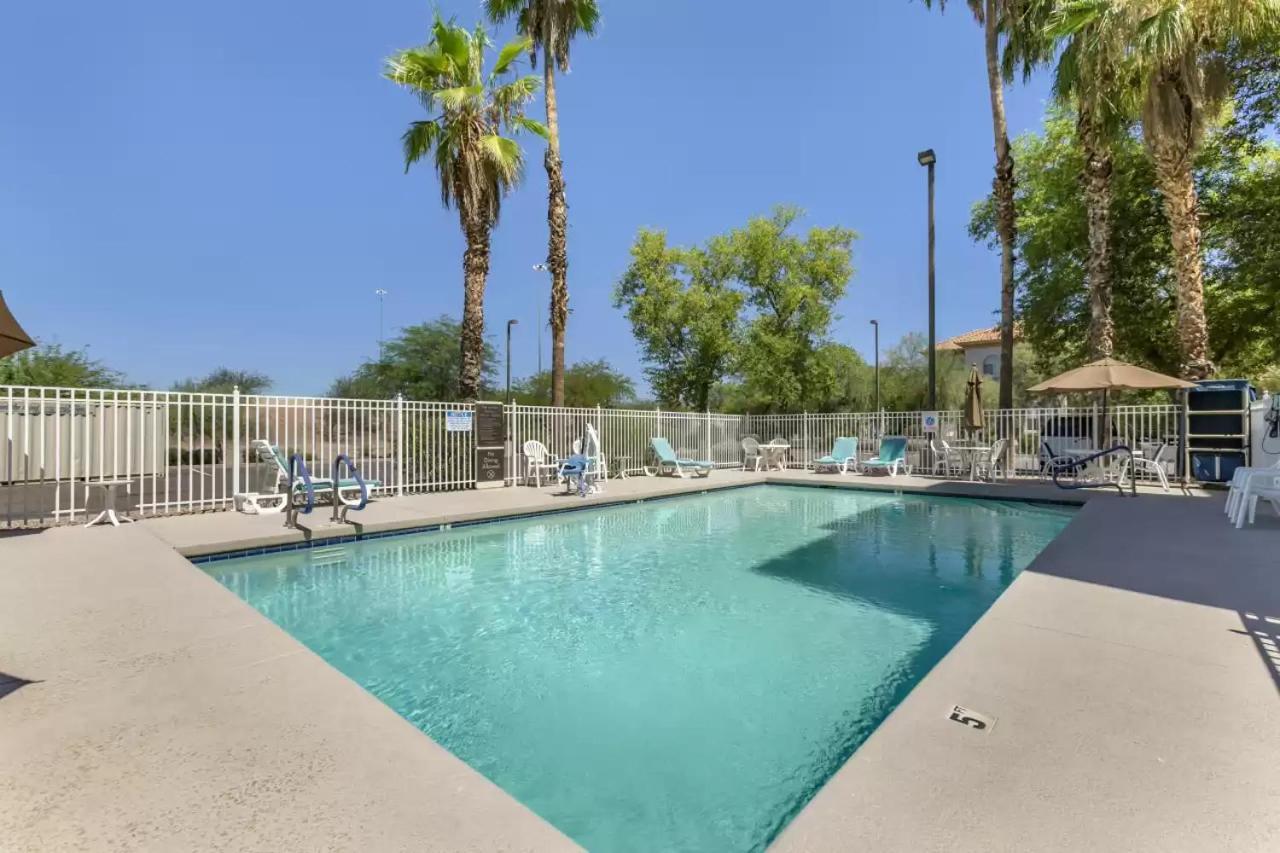 Comfort Inn Chandler - Phoenix South I-10 photo 45
