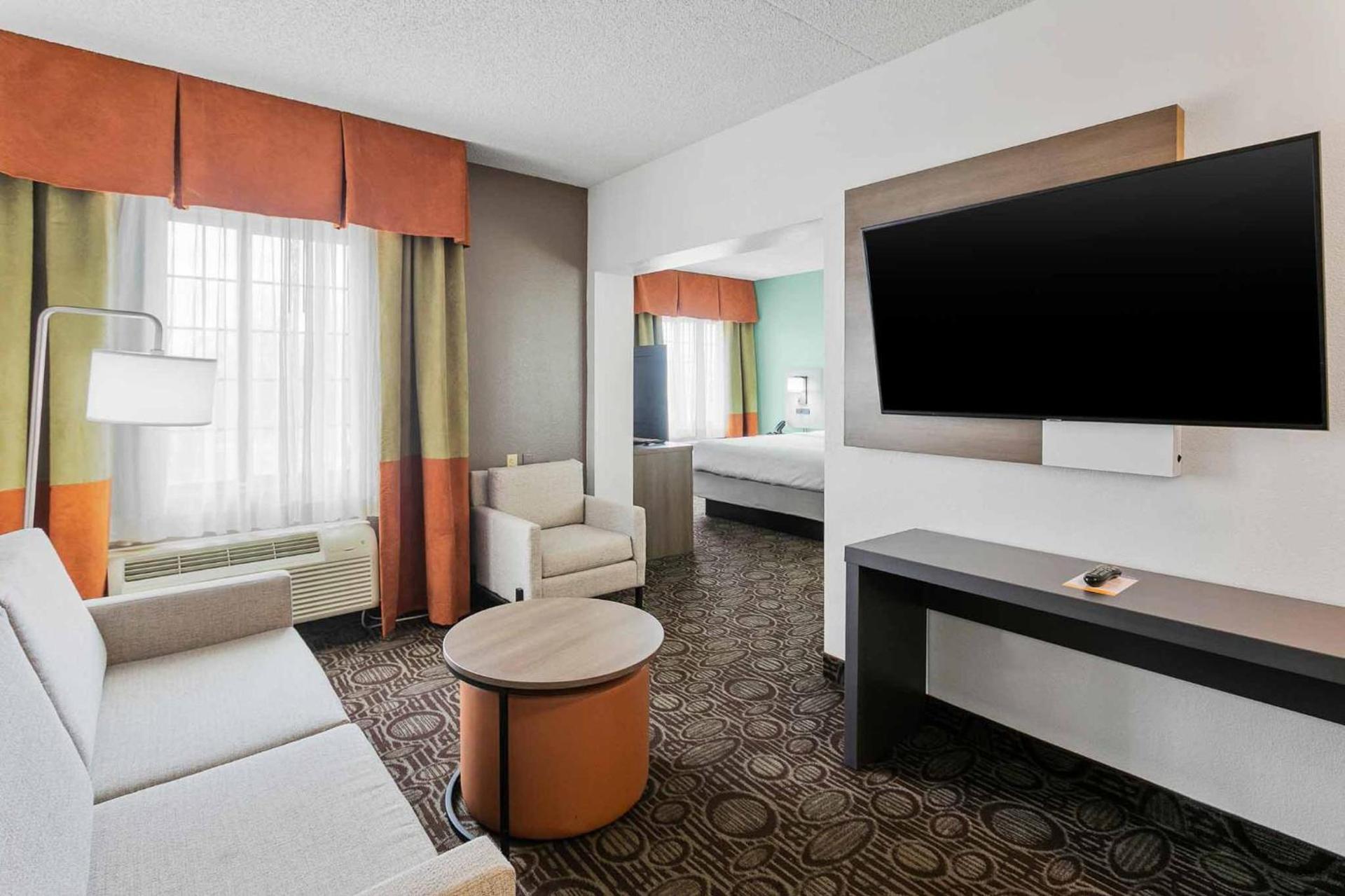 Comfort Inn Chandler - Phoenix South I-10 photo 68