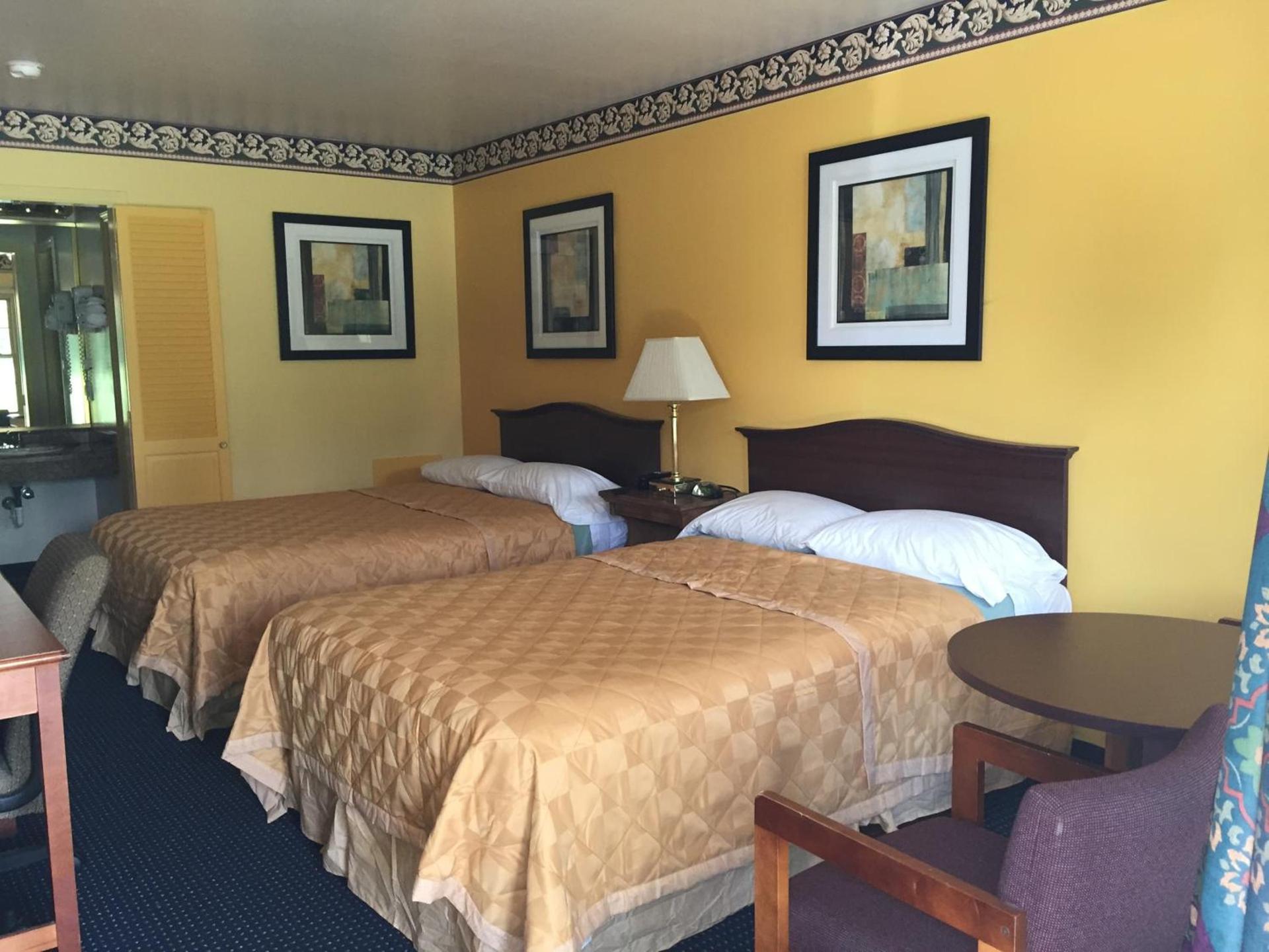 Norwalk Inn photo 10
