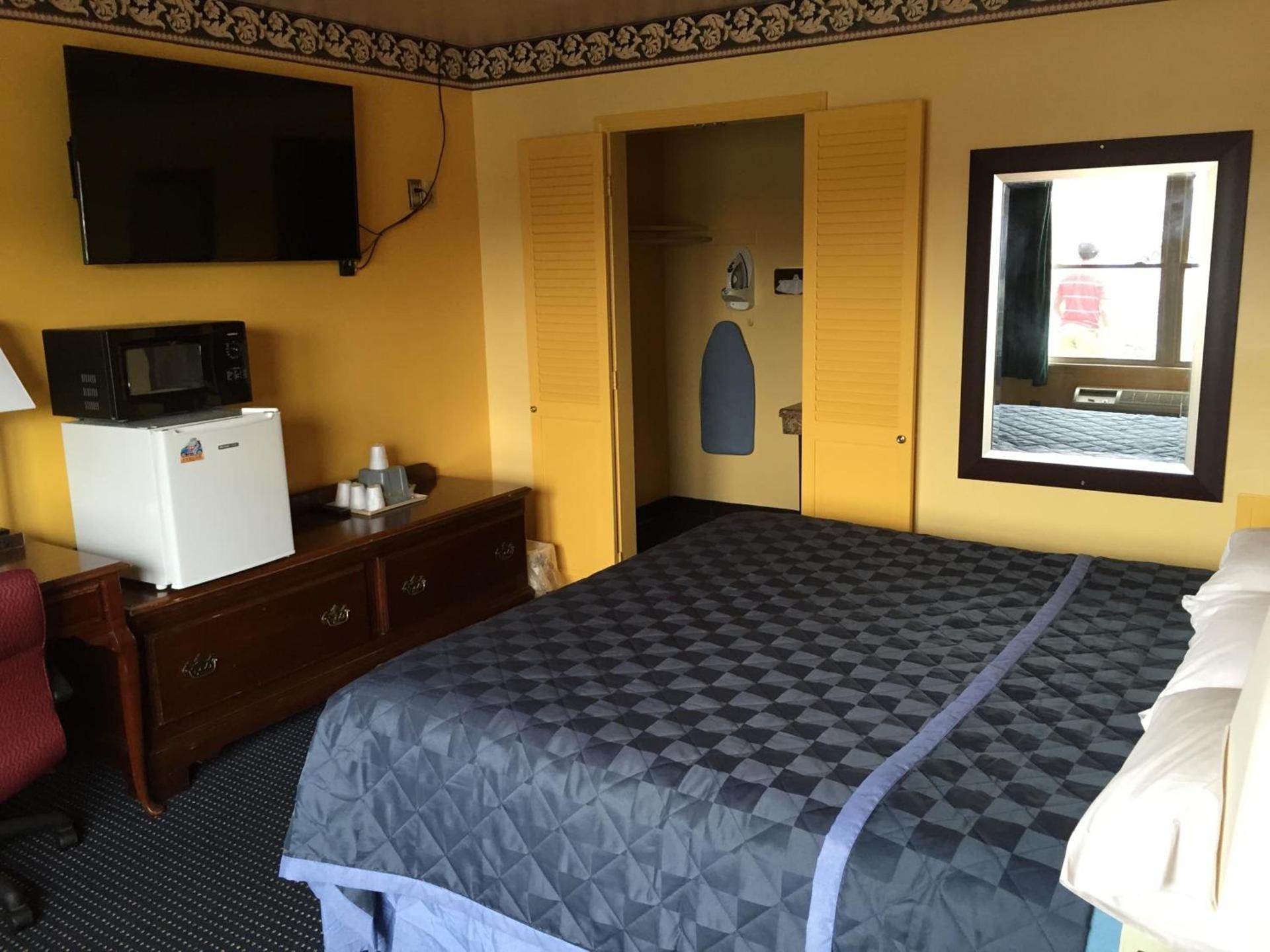 Norwalk Inn photo 6