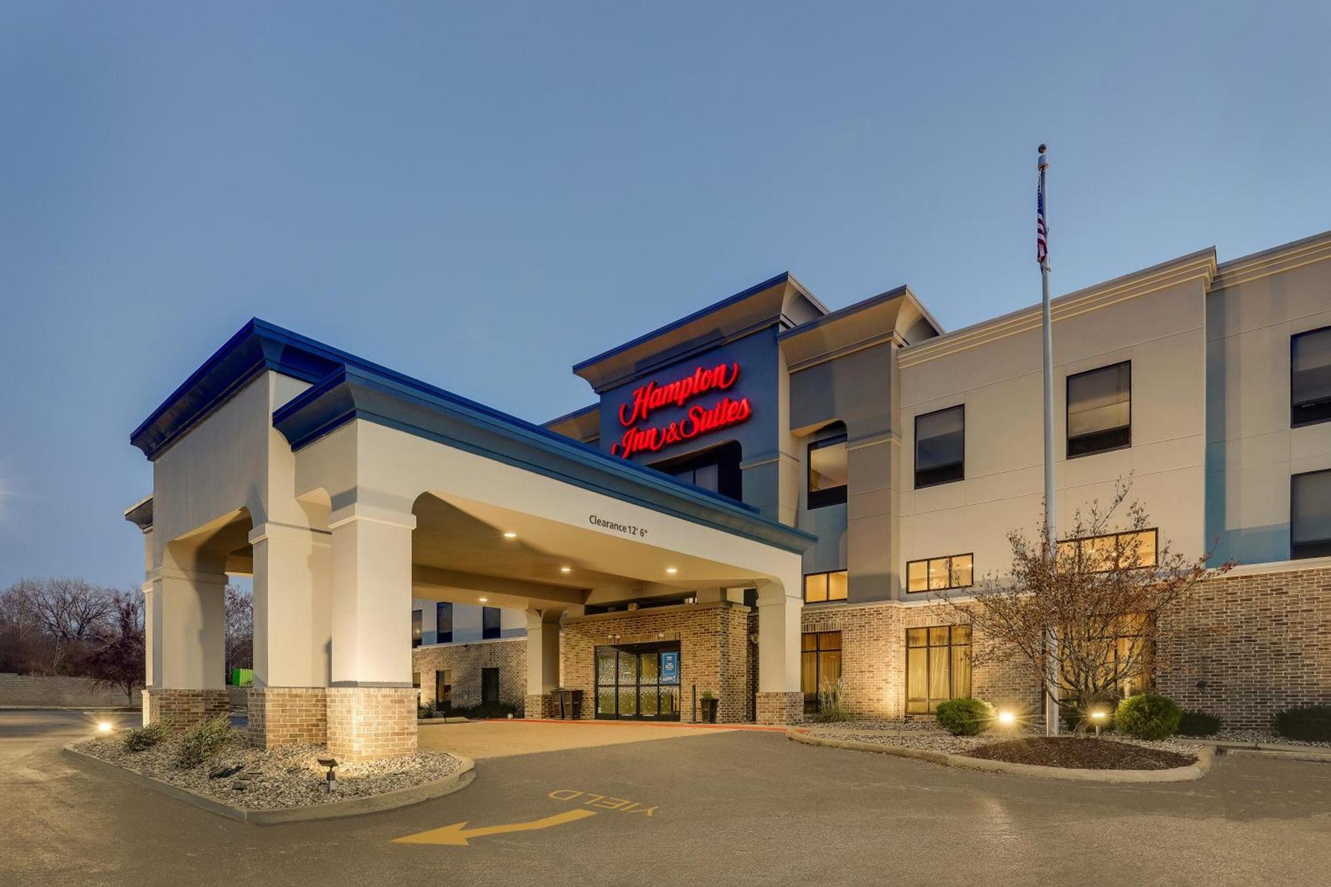 Hampton Inn & Suites St. Louis - Edwardsville photo 43