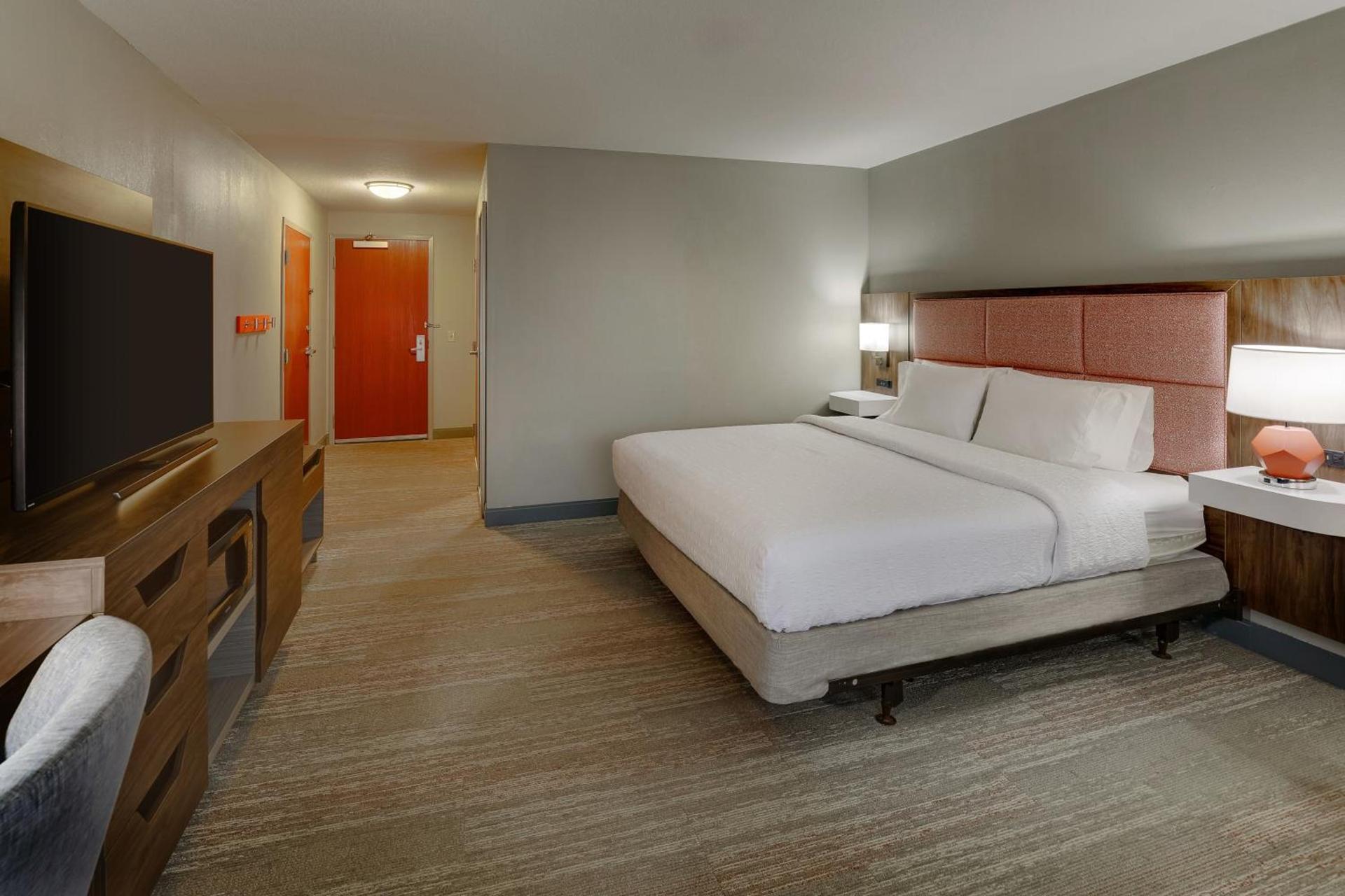 Hampton Inn & Suites St. Louis - Edwardsville photo 61