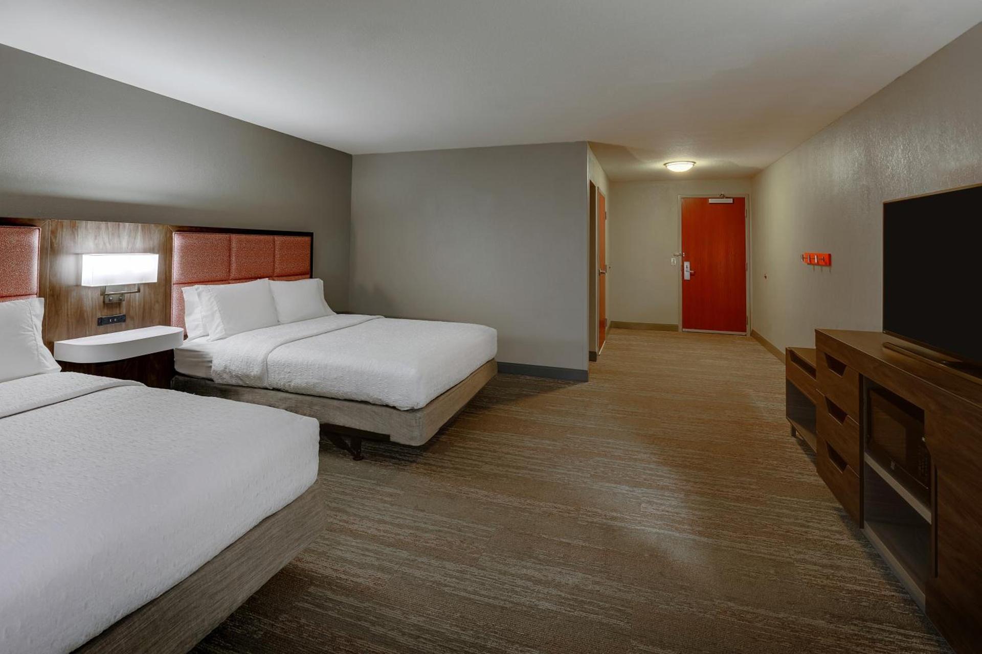 Hampton Inn & Suites St. Louis - Edwardsville photo 63