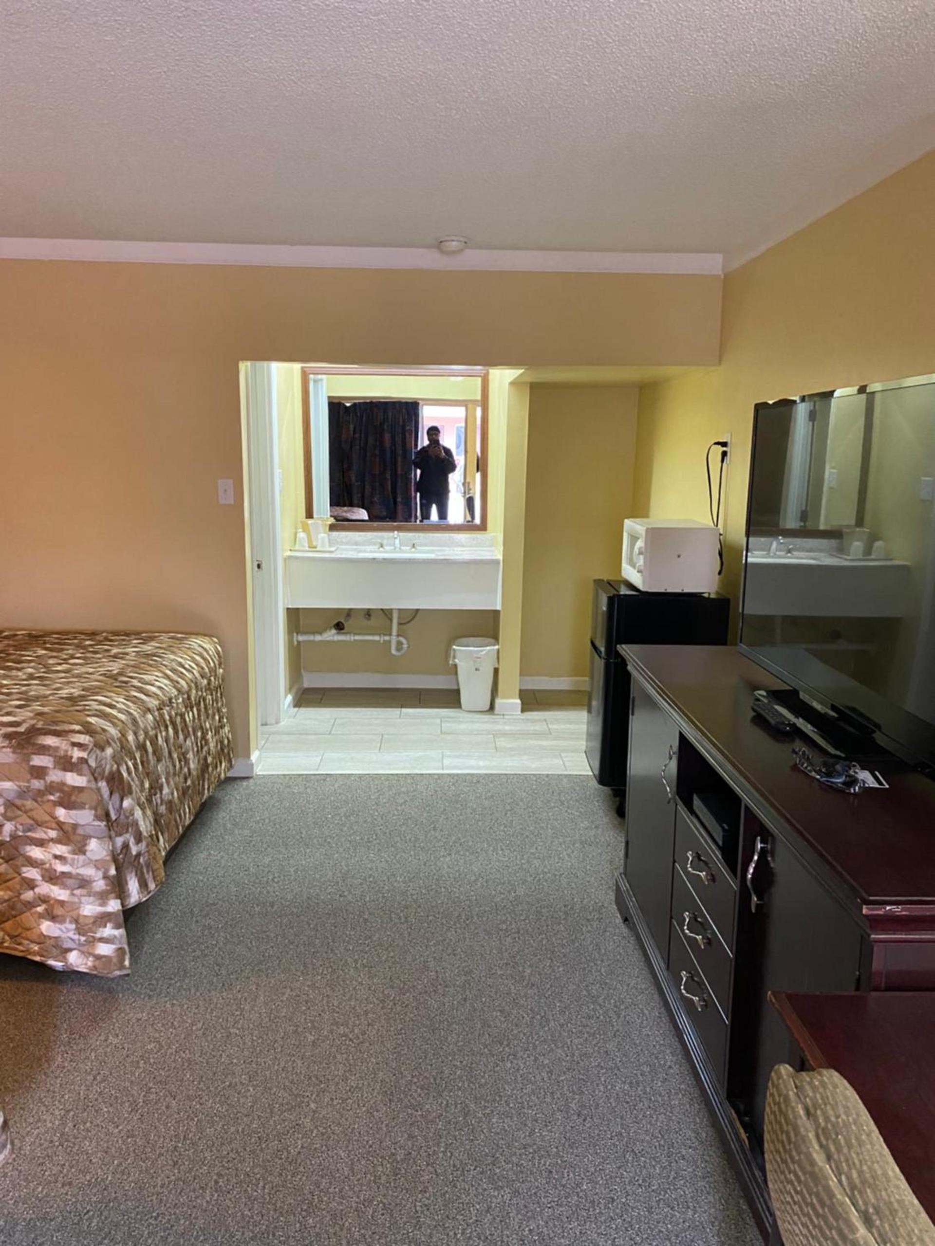 Caronoda Motel photo 2