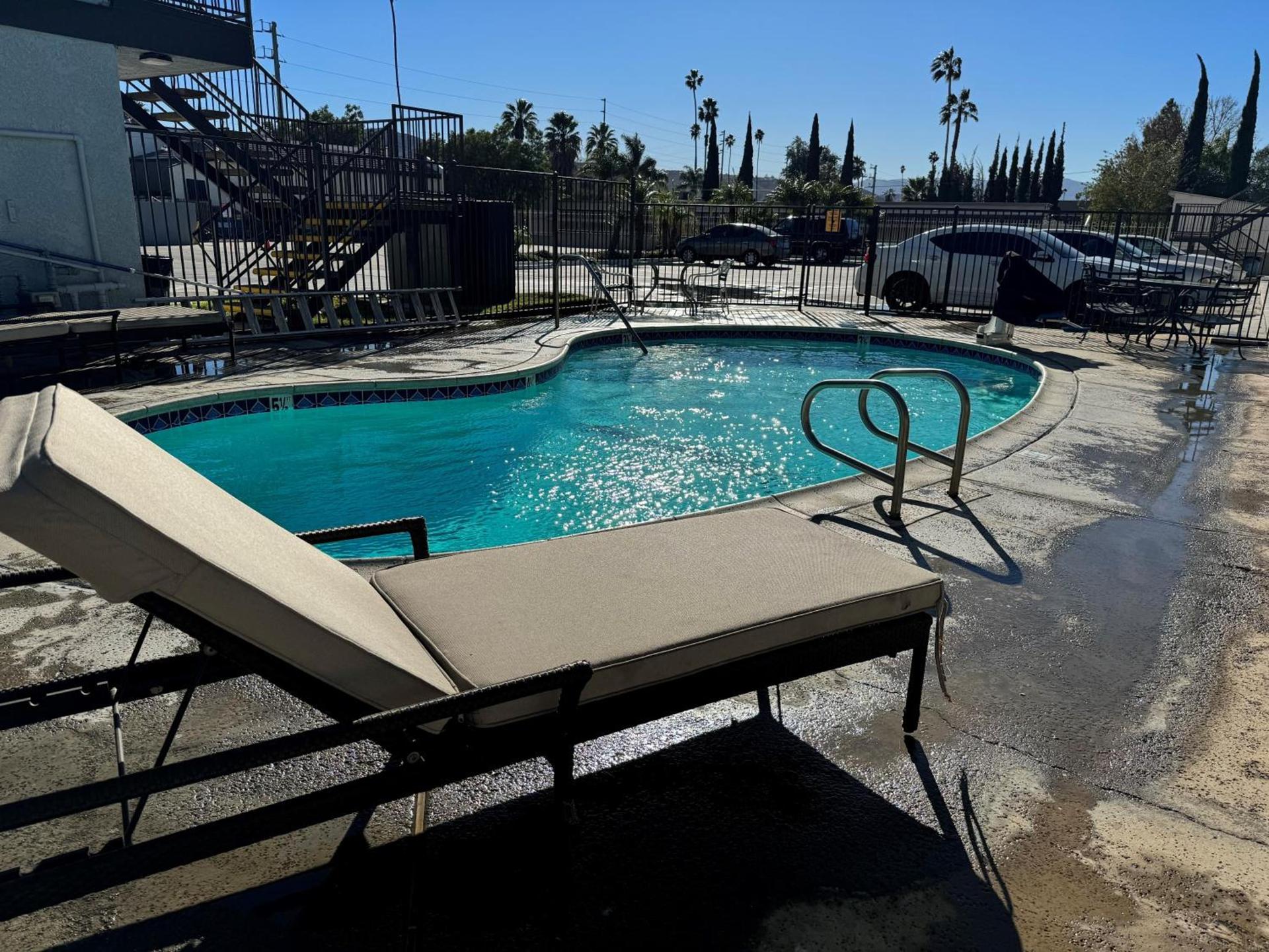 Sands Motel photo 2