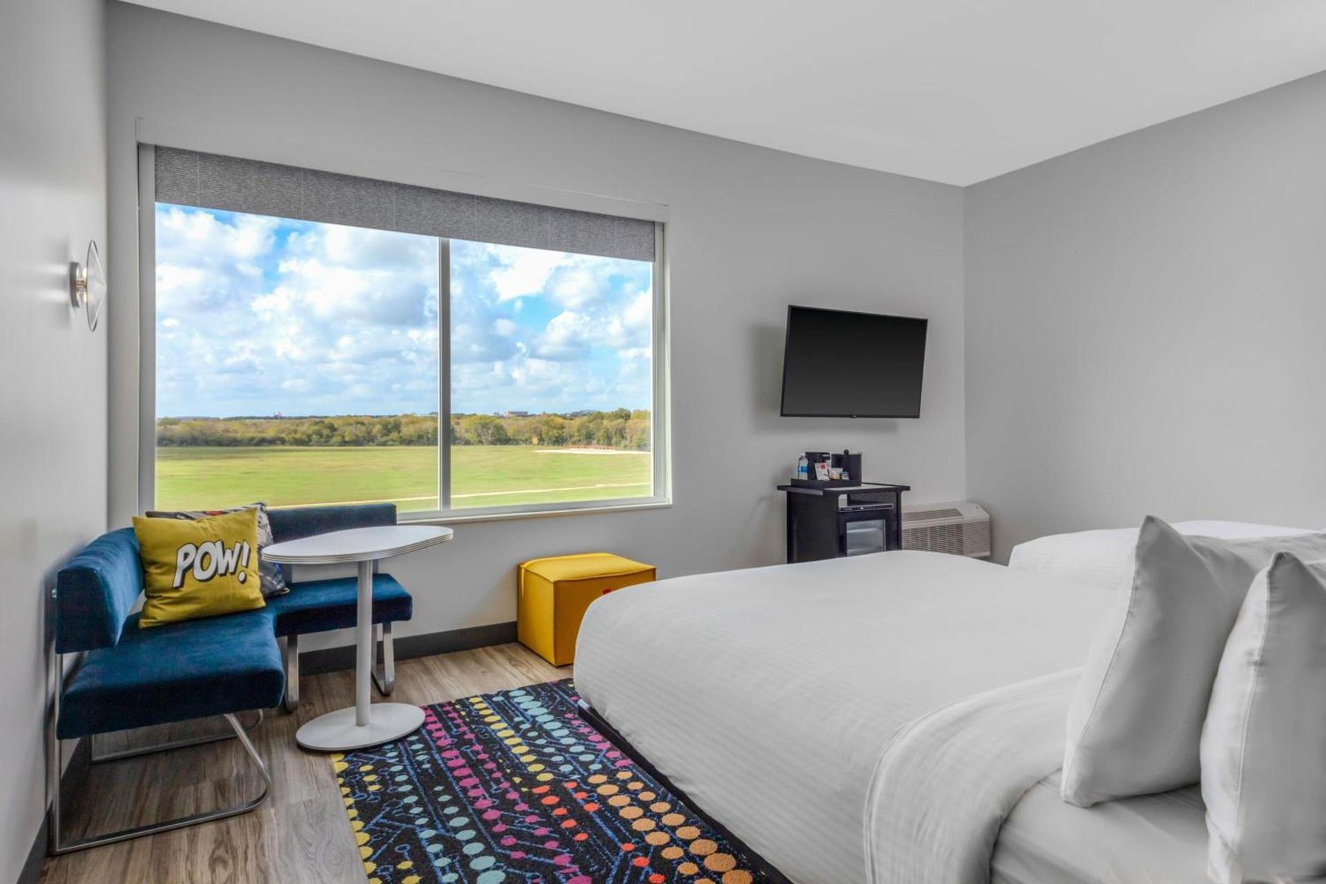 Aloft by Marriott Dallas Arlington South photo 6