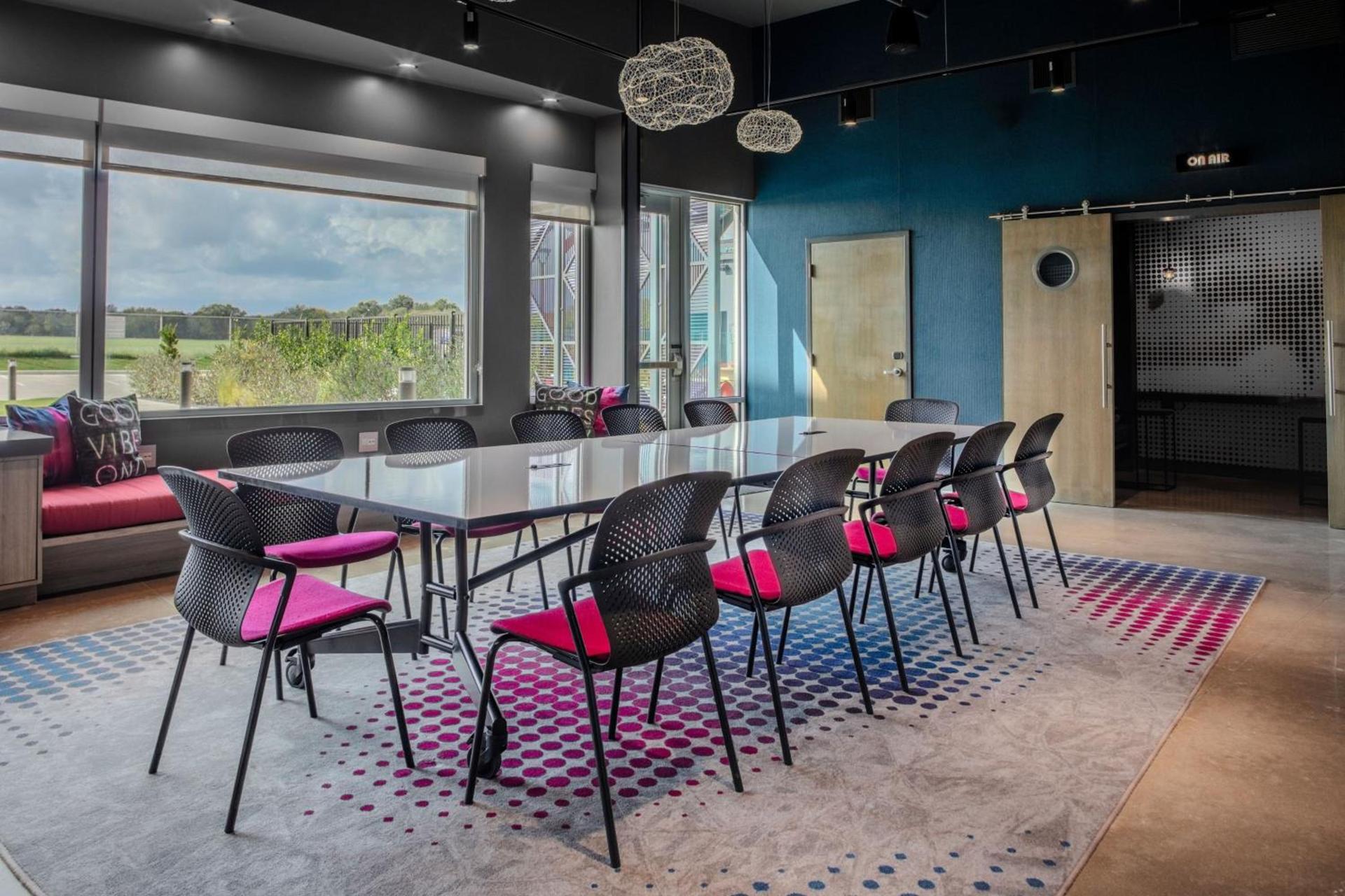 Aloft by Marriott Dallas Arlington South photo 27