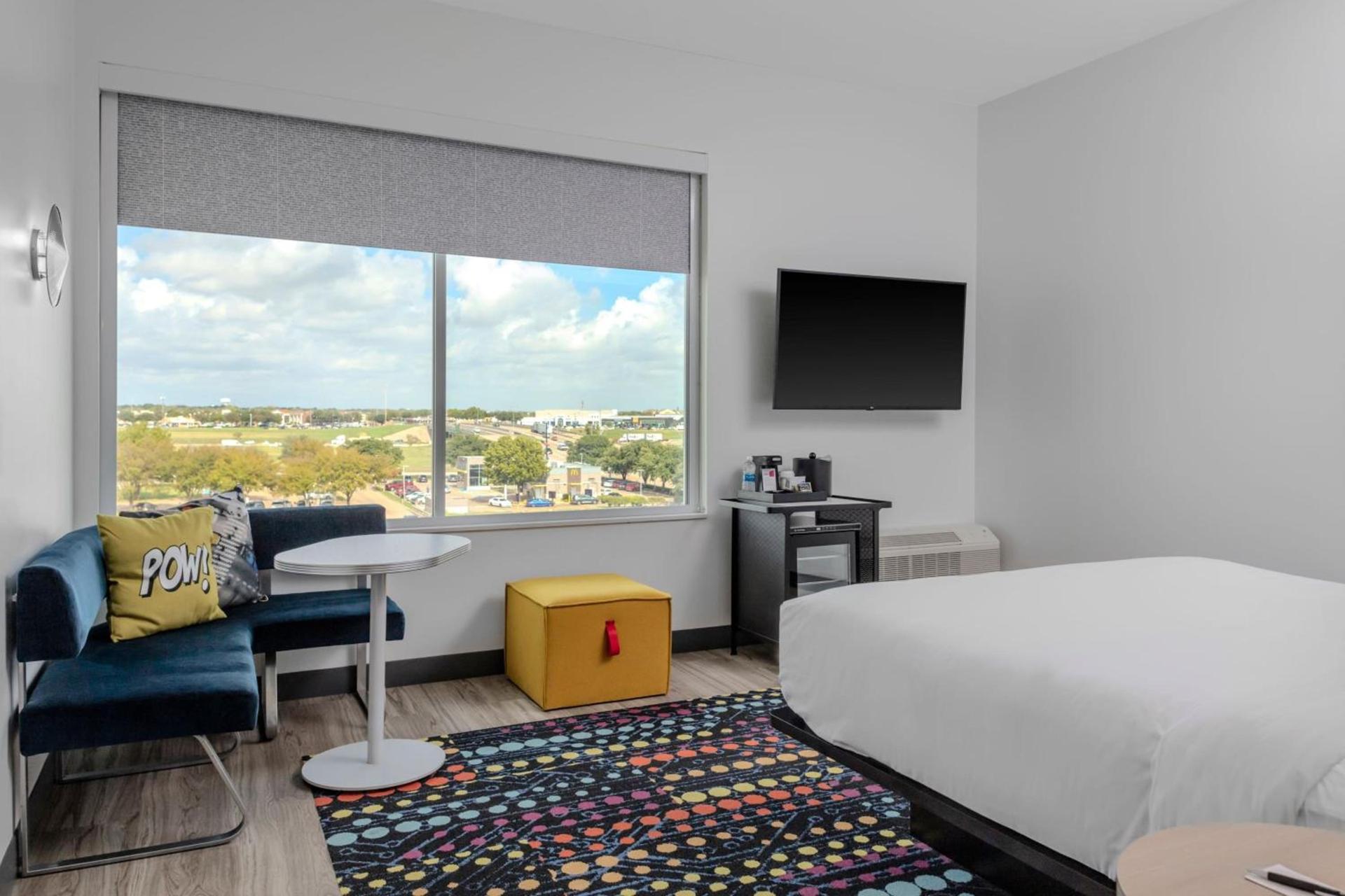 Aloft by Marriott Dallas Arlington South photo 7