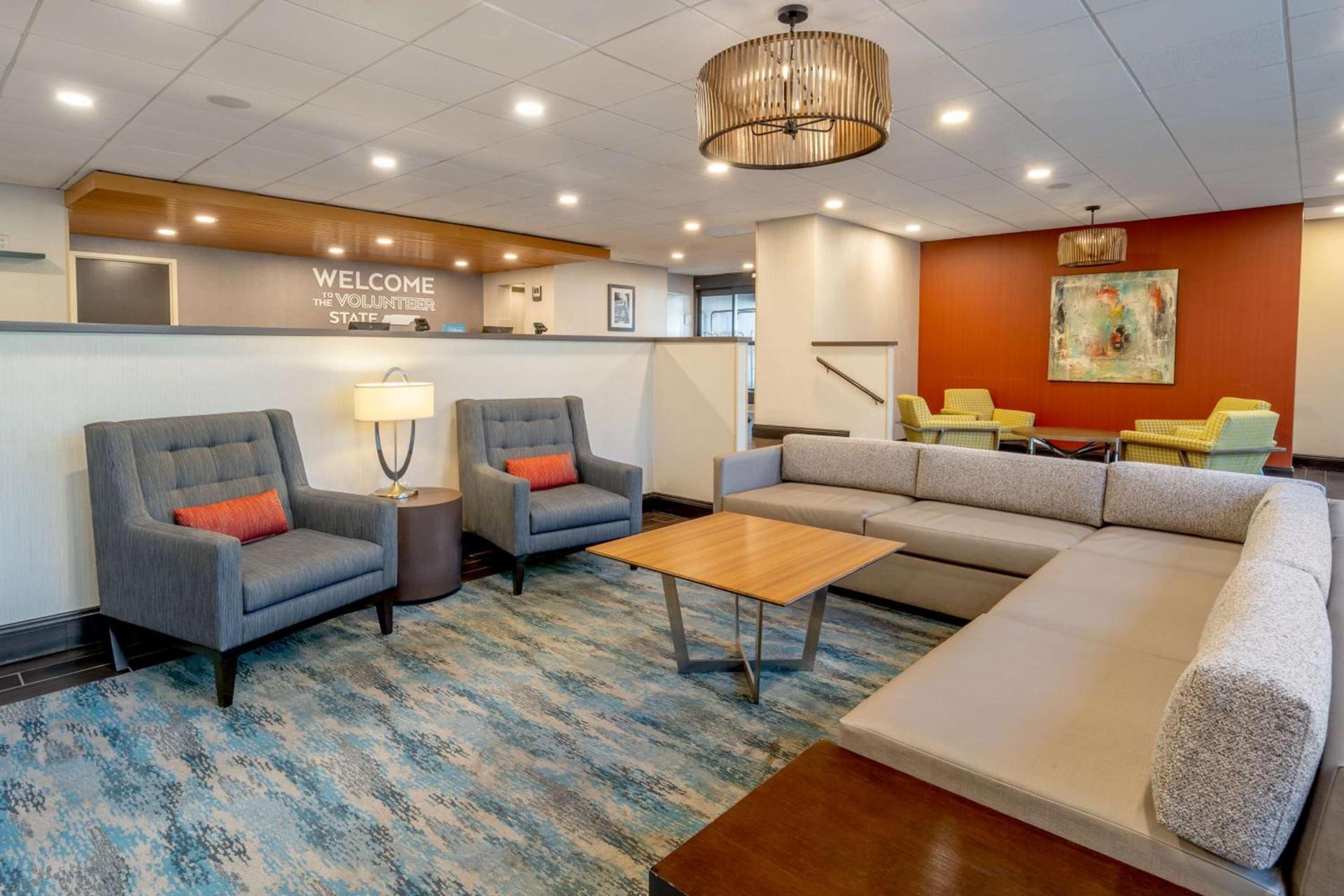 Hampton Inn Nashville / Vanderbilt photo 3