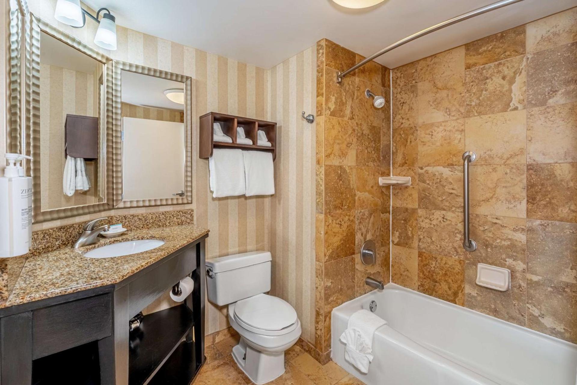 Hampton Inn Nashville / Vanderbilt photo 22