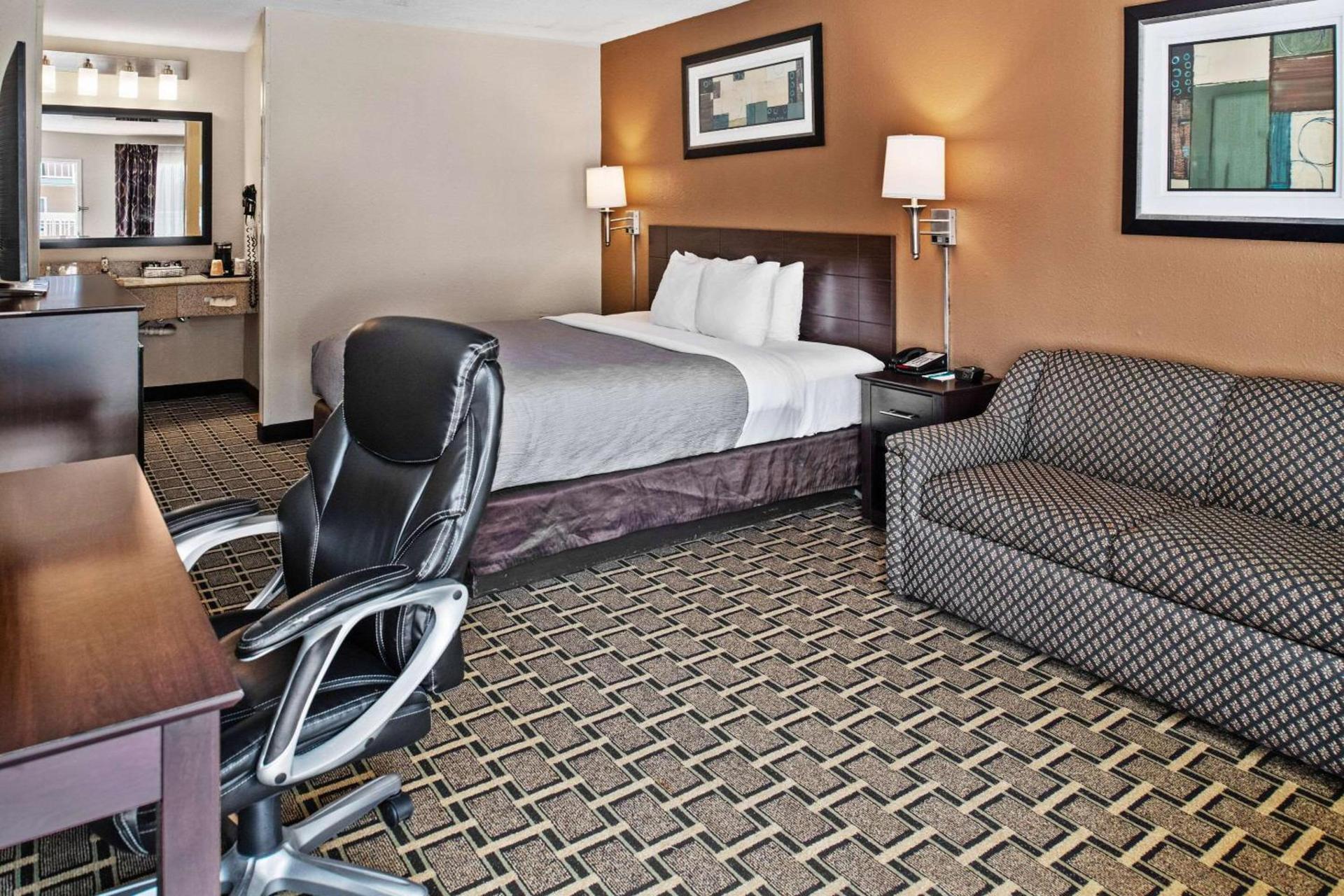 Quality Inn Kingsland photo 12