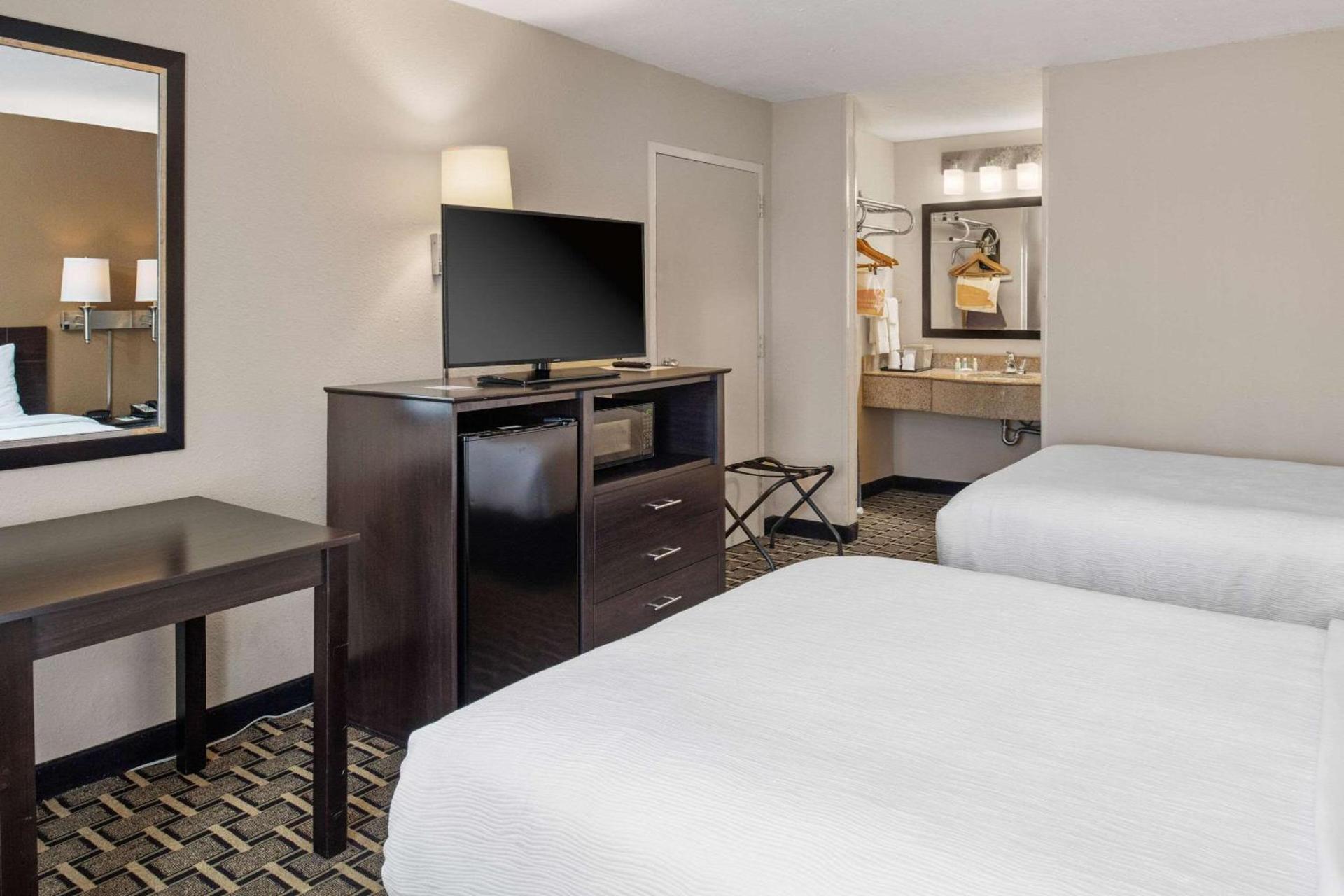 Quality Inn Kingsland photo 5