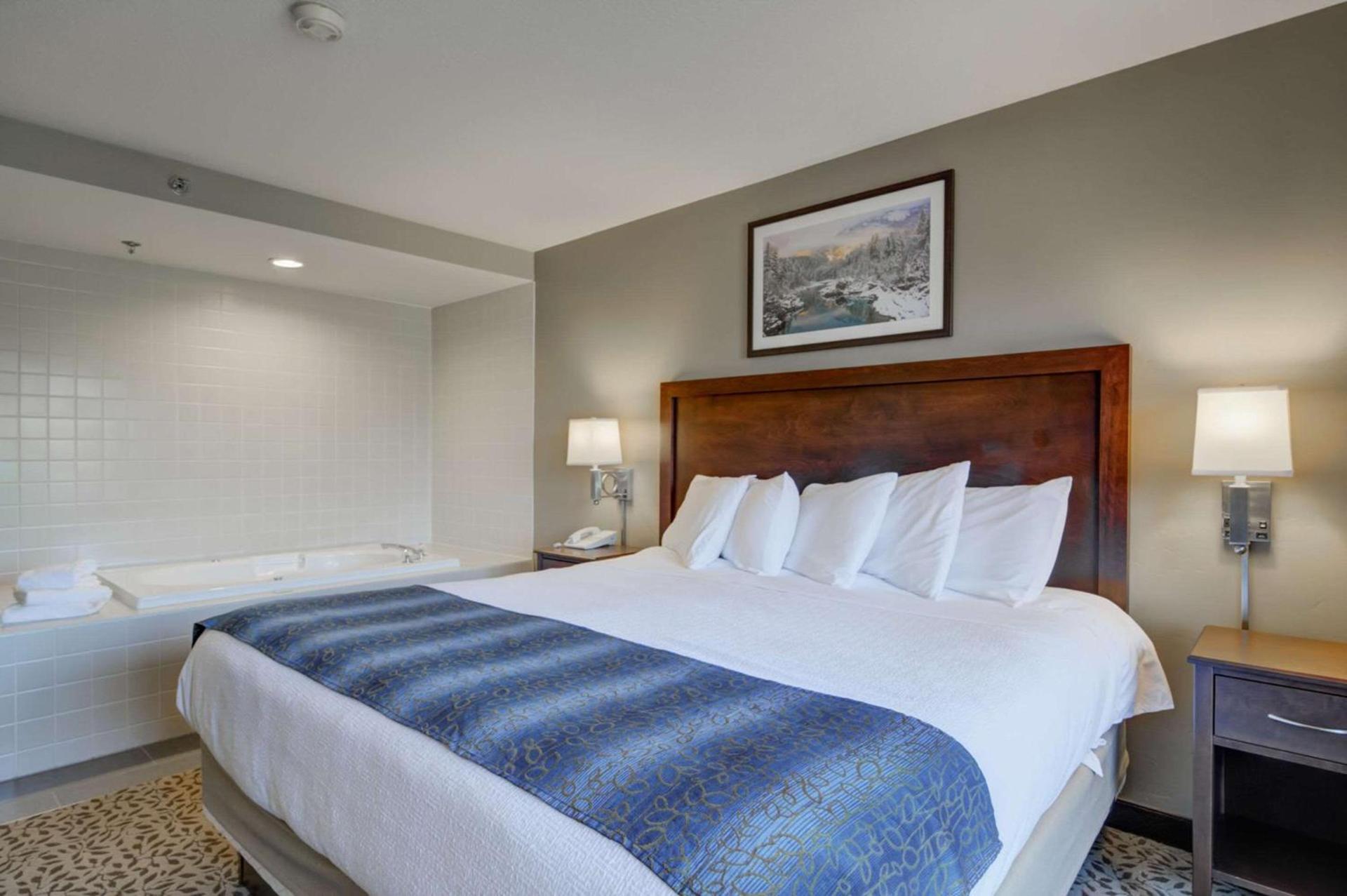 Whitefish Riverfront Hotel photo 36