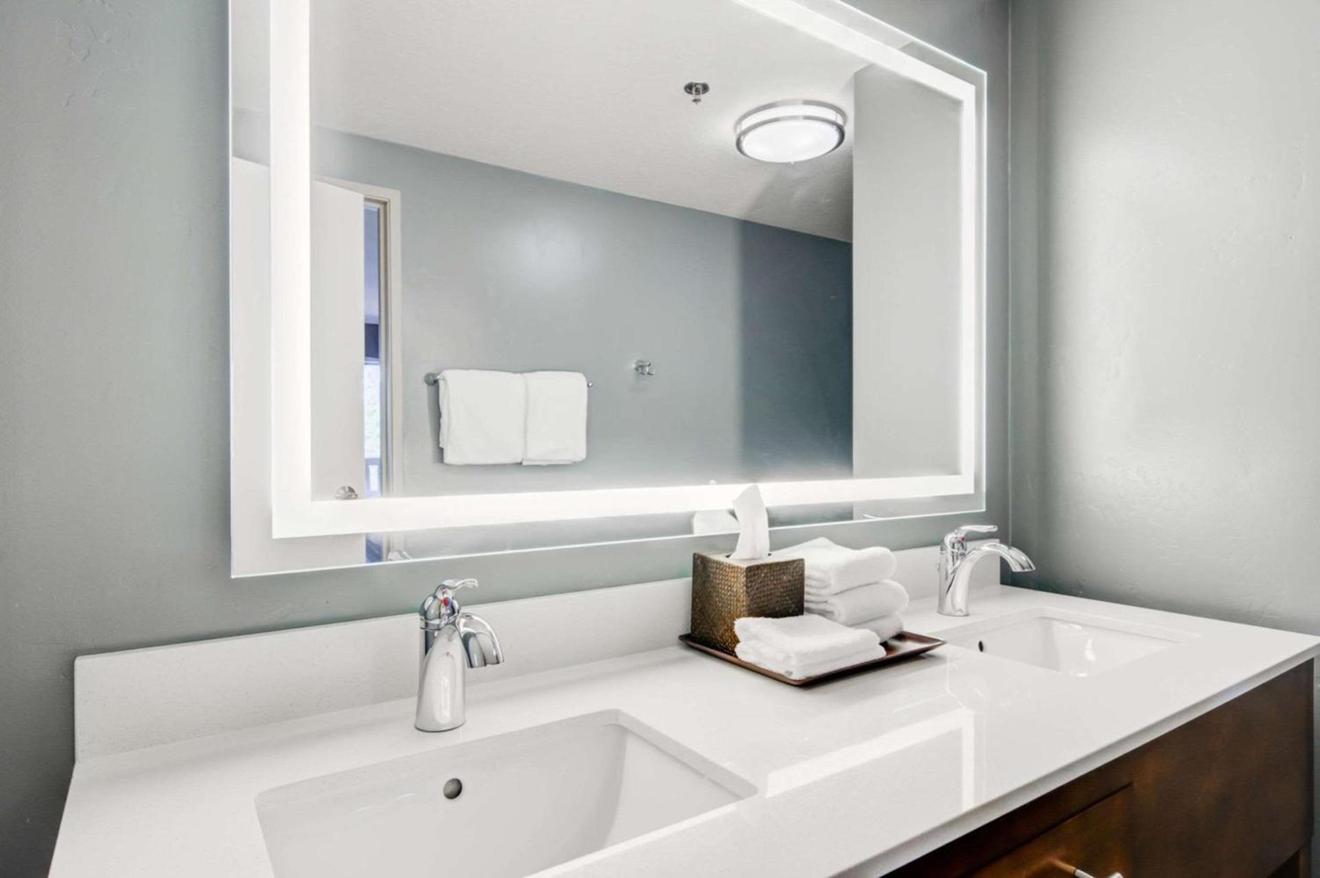 Whitefish Riverfront Hotel photo 42