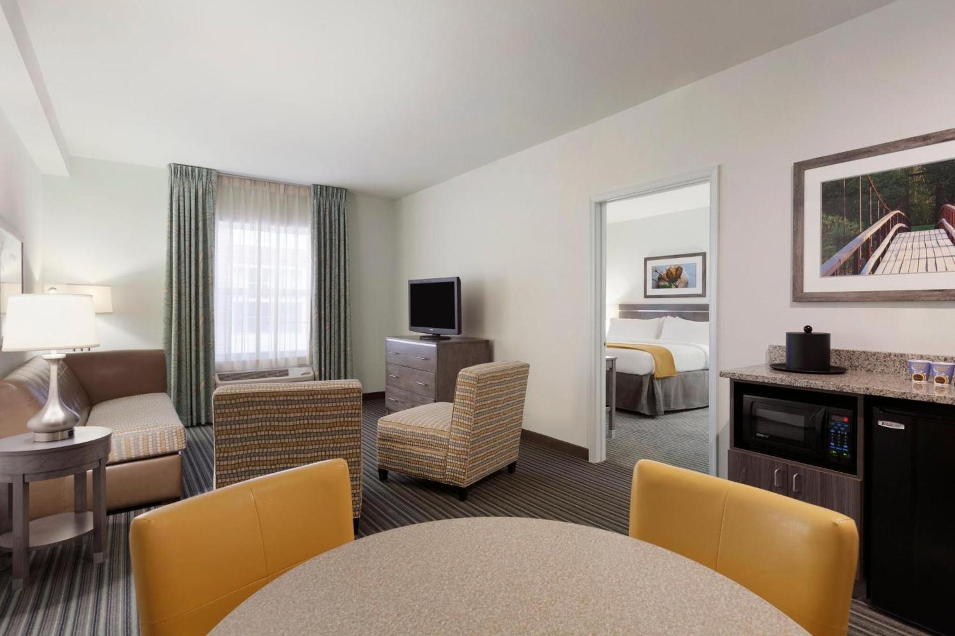 Holiday Inn Express Williamsburg North by IHG photo 30