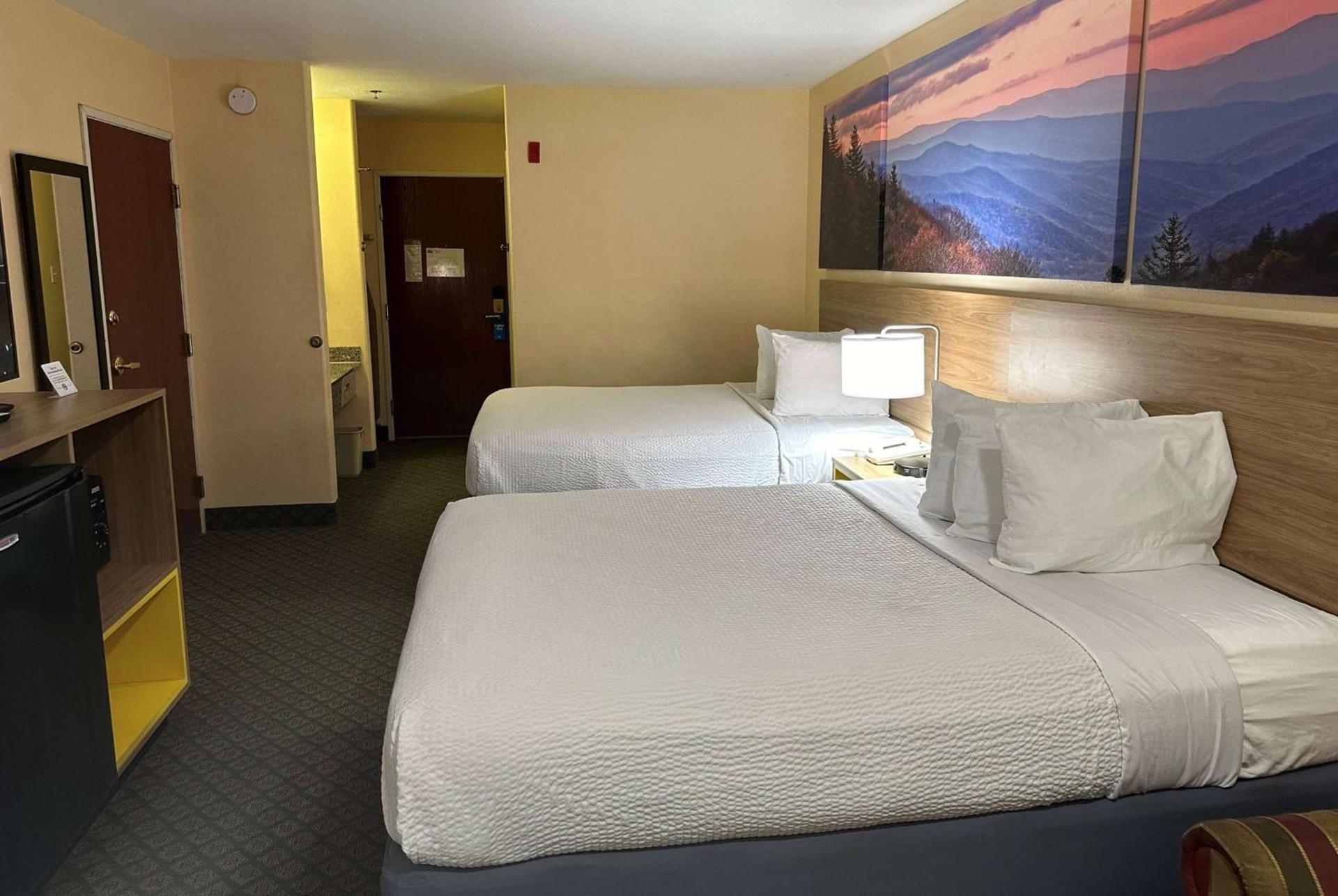 Days Inn & Suites by Wyndham Eunice photo 11