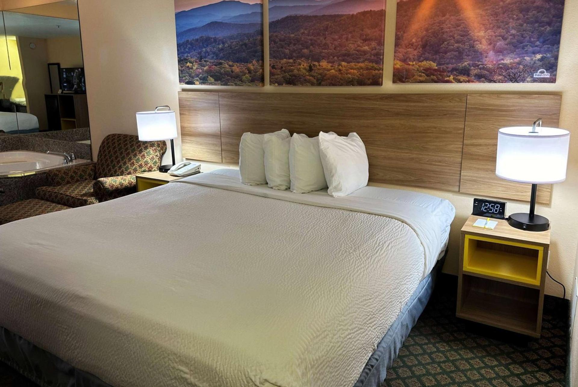 Days Inn & Suites by Wyndham Eunice photo 10