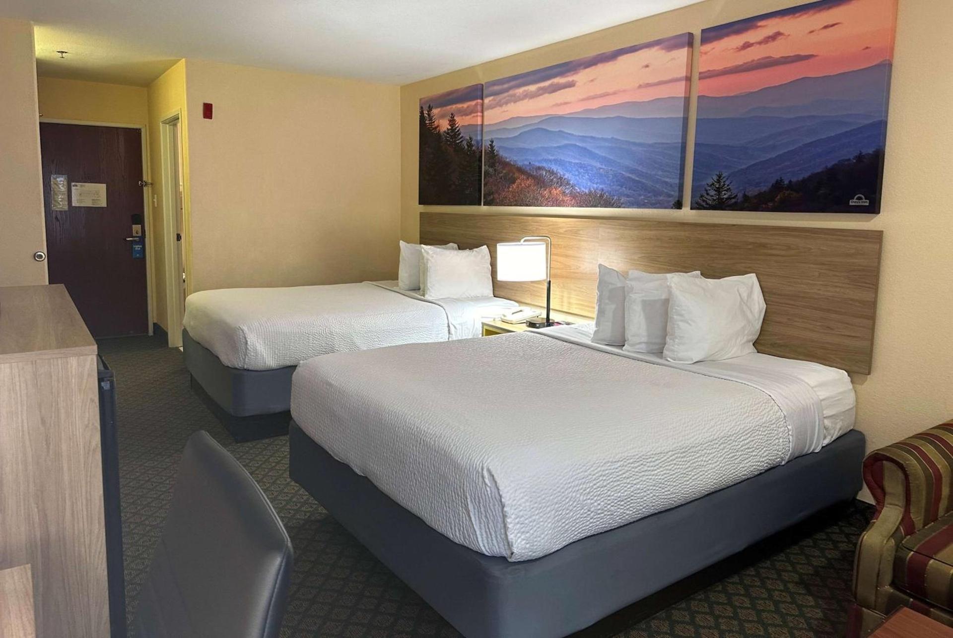 Days Inn & Suites by Wyndham Eunice photo 13